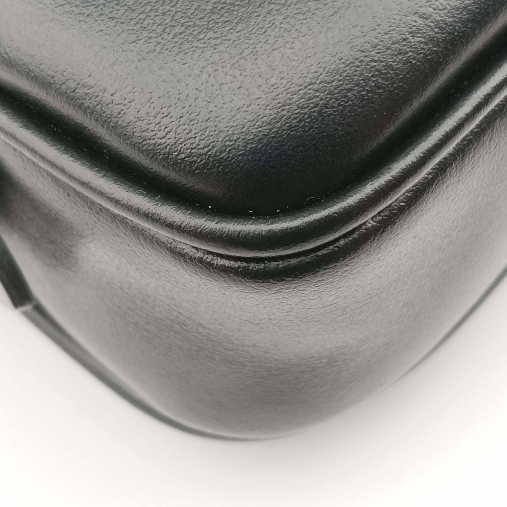 Secondhand Miu Miu logo Black leather  bum bag/waist bag | stylenewstar