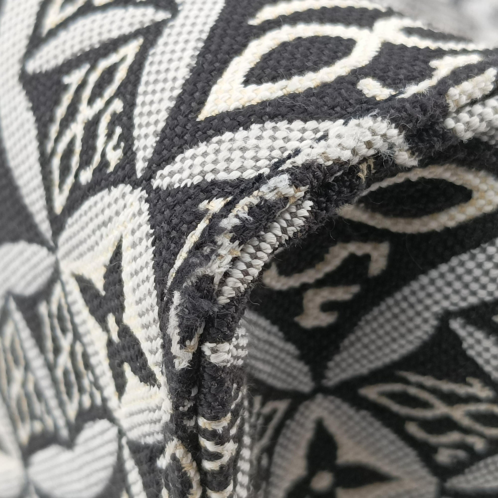 Vintage Louis Vuitton SINCE1854 On the Go GM Black×White jacquard canvas x leather M57207 shoulderbag | stylenewstar