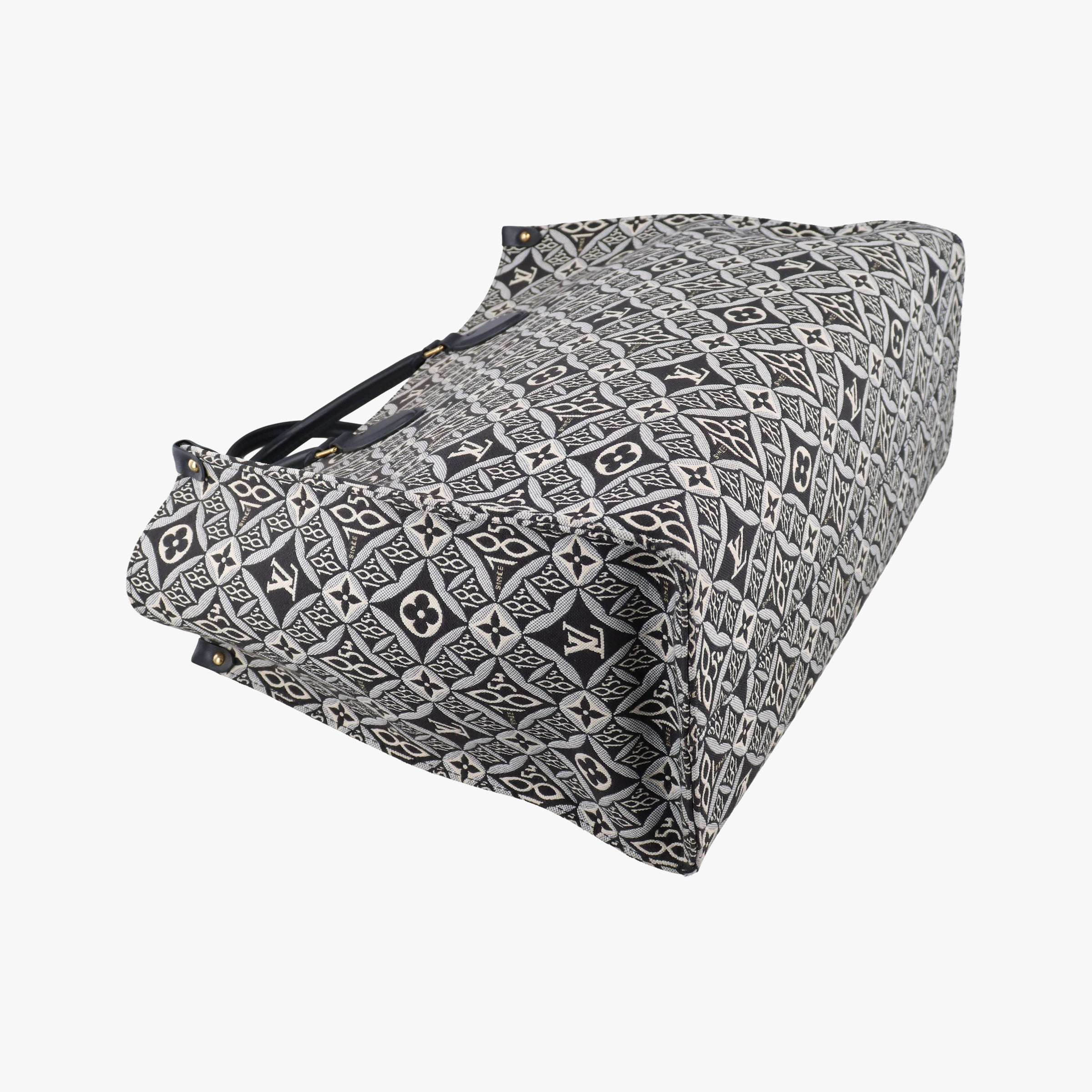 Vintage Louis Vuitton SINCE1854 On the Go GM Black×White jacquard canvas x leather M57207 shoulderbag | stylenewstar