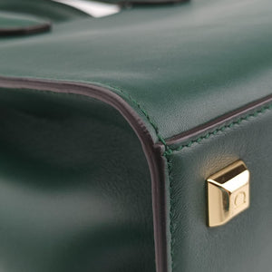 Pre-owned Ferragamo Studio Green Calfskin  shoulderbag | stylenewstar