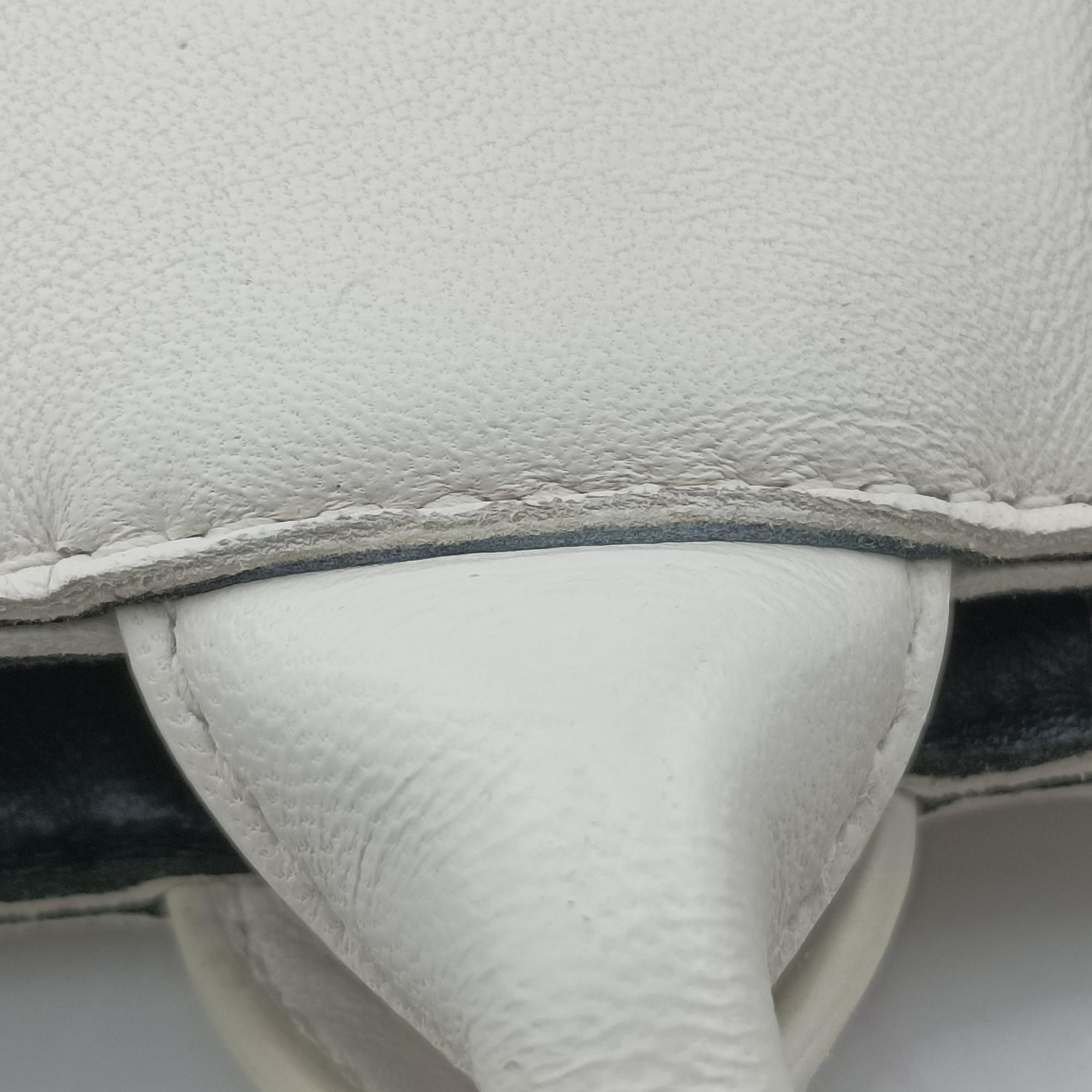Pre-owned Bottega Veneta The Arcotote White lambskin  handbag | stylenewstar