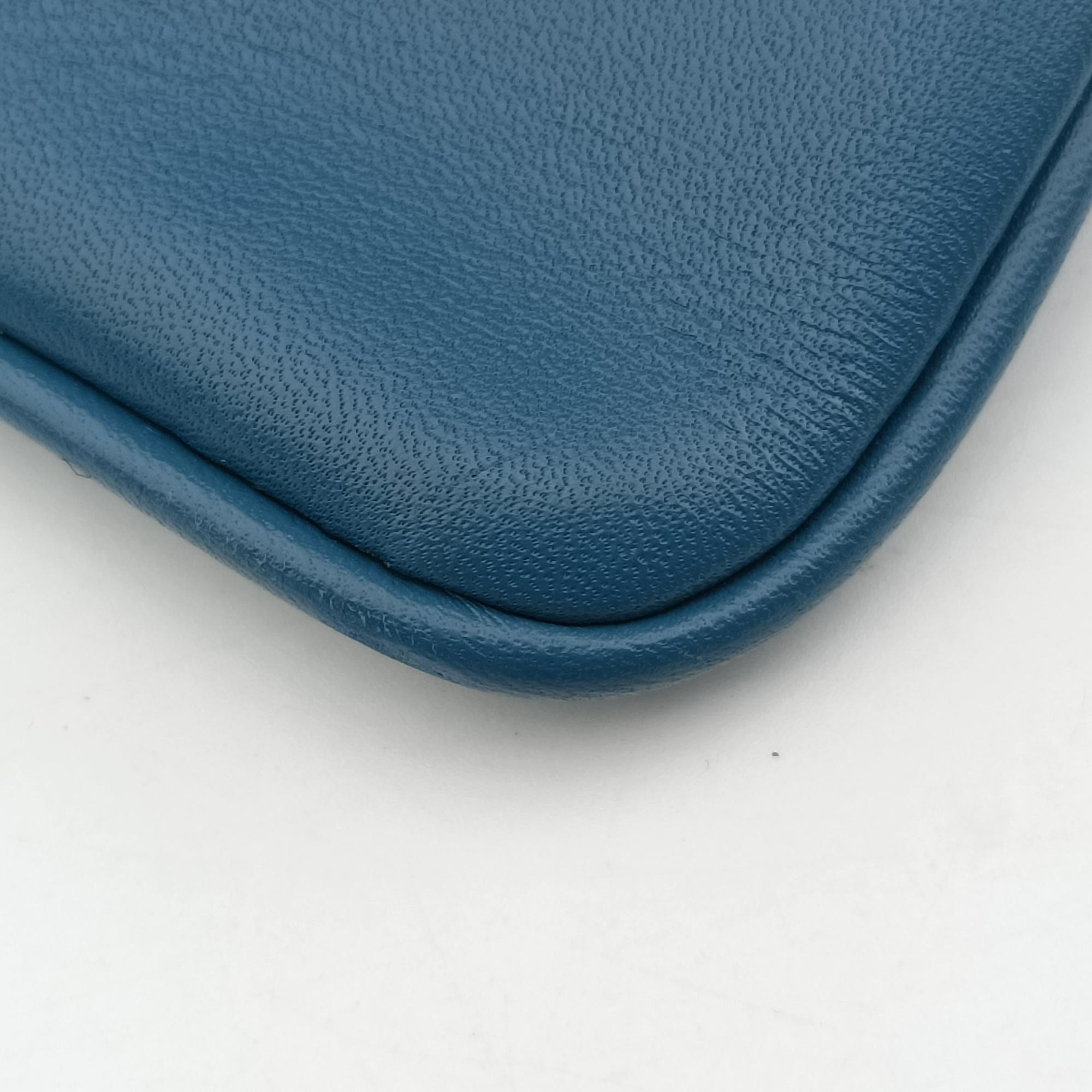 Pre-owned Christian Dior Diordouble Blue Leather  shoulderbag | stylenewstar