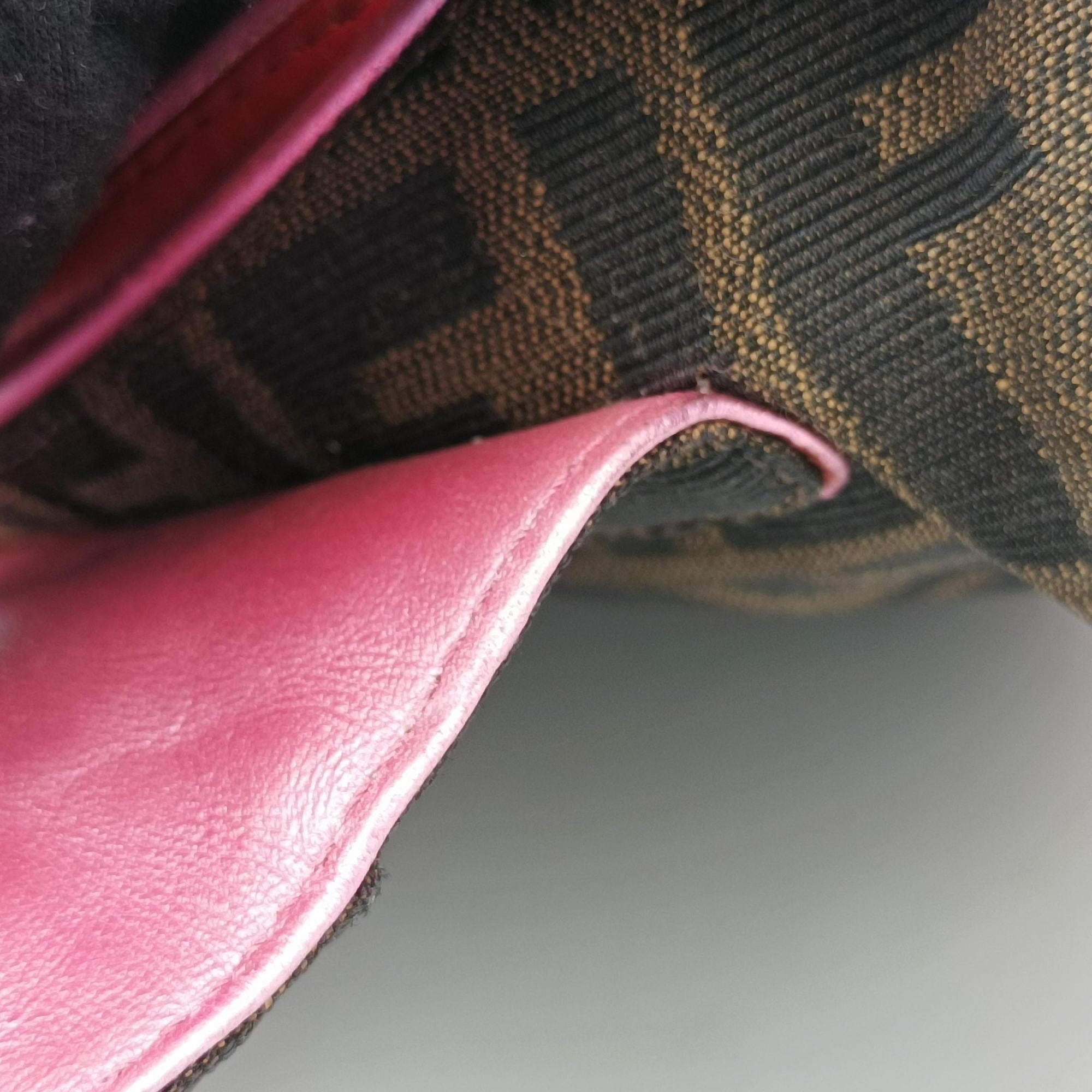 Pre-owned Fendi Zucca Vanity Mirror Brown × Red Jacquard × Leather 8BN133 shoulderbag | stylenewstar
