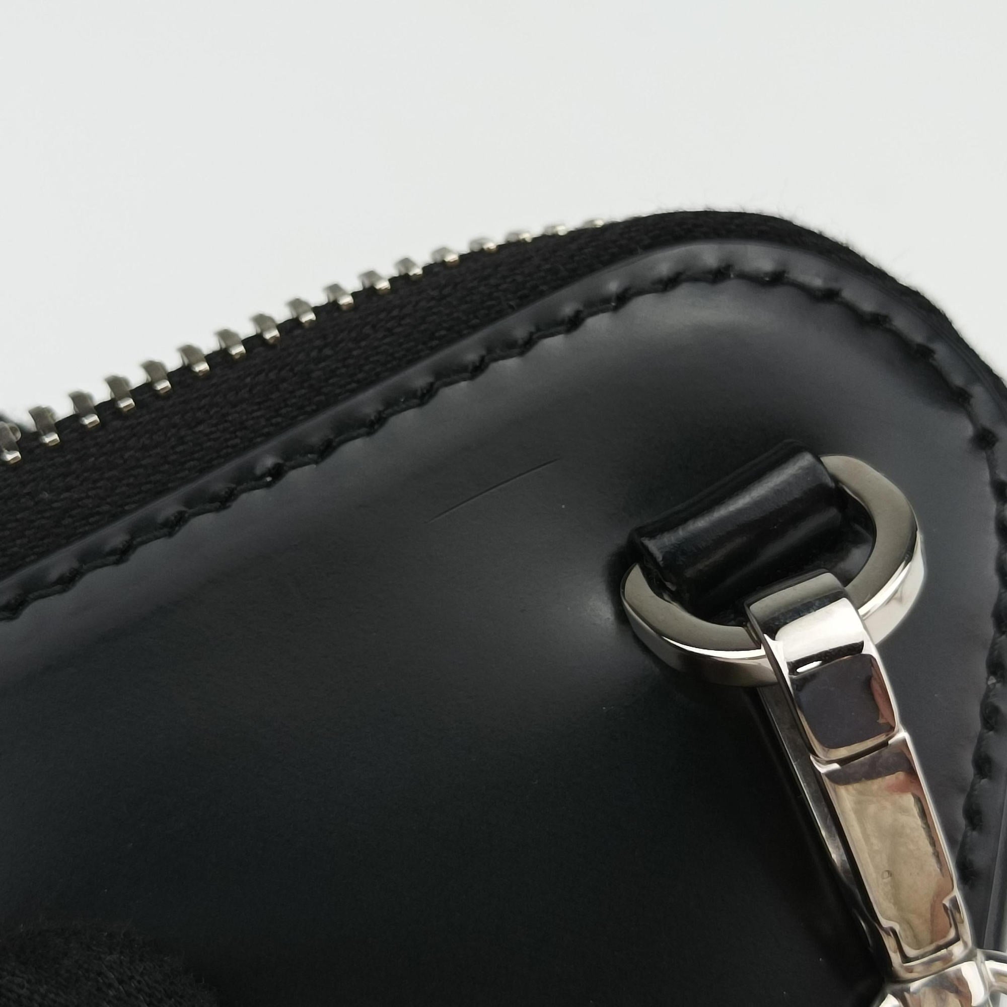 Vintage Prada Triangle Chain Pouch Black Leather  shoulderbag | stylenewstar