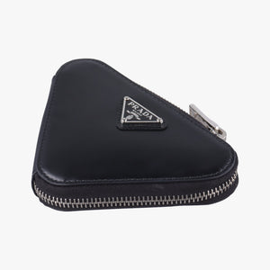 Vintage Prada Triangle Chain Pouch Black Leather  shoulderbag | stylenewstar