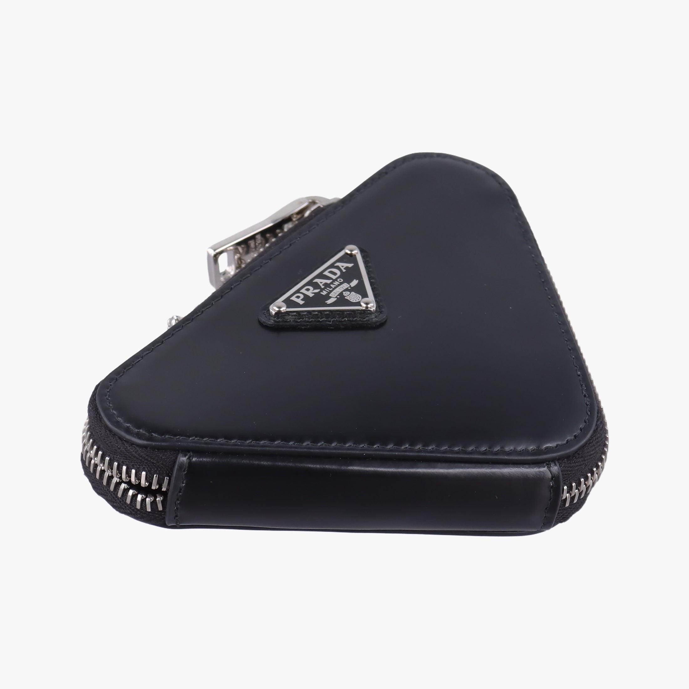 Vintage Prada Triangle Chain Pouch Black Leather  shoulderbag | stylenewstar