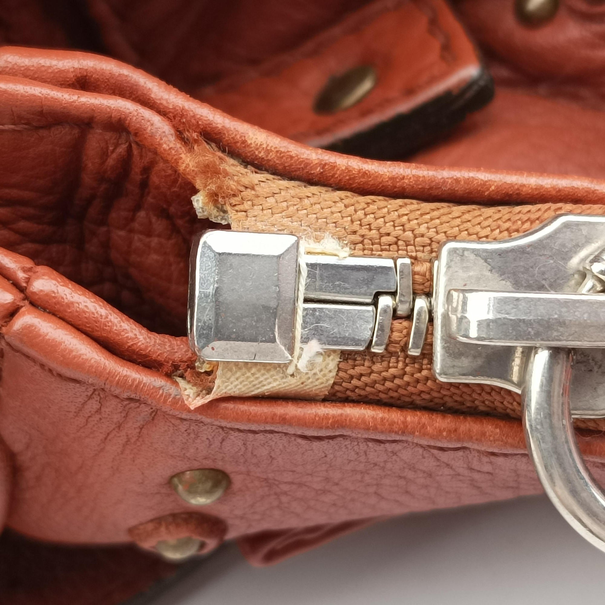 Vintage Chloe Paddington Brown Leather  handbag | stylenewstar