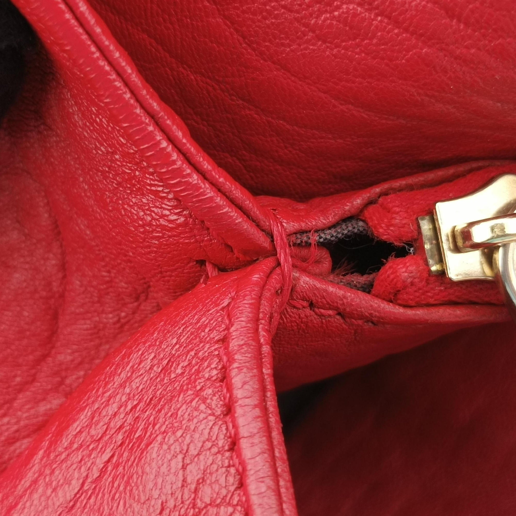 Secondhand Fendi Mia Red Leather 8BR616 shoulderbag | stylenewstar