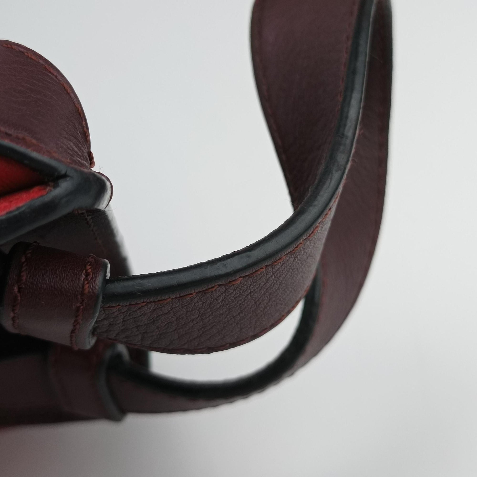 Pre-owned Loewe hammock Red×burgundy leather  shoulderbag | stylenewstar