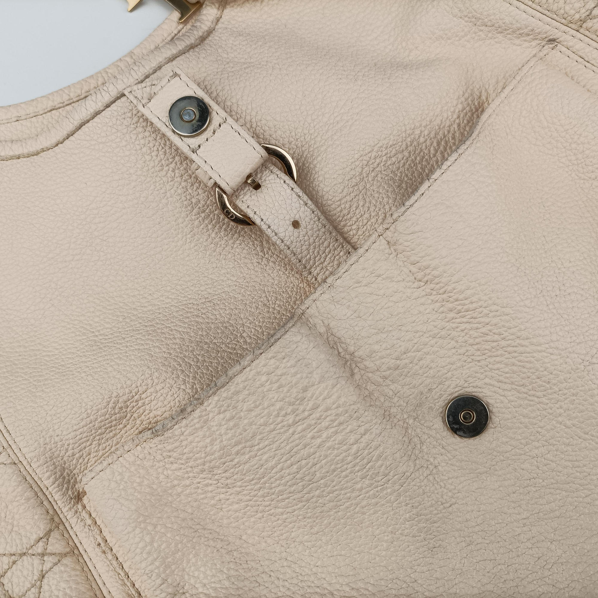 Pre-owned Christian Dior Cannage Bee Beige Leather  handbag | stylenewstar
