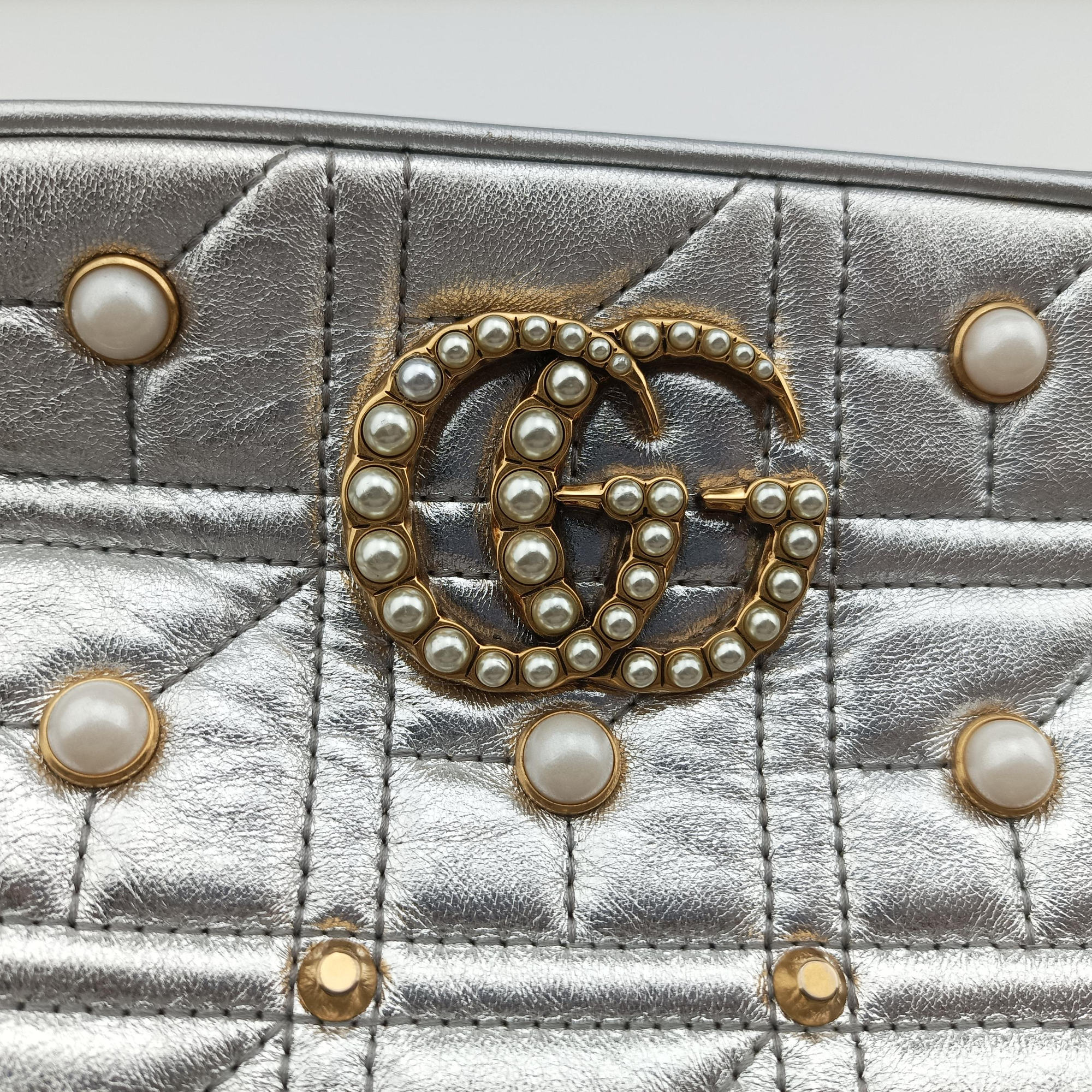 Pre-owned Gucci GG Marmont Silver Leather 447632 shoulderbag | stylenewstar