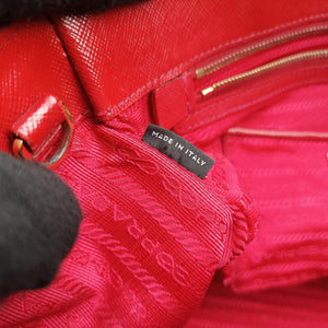 Pre-owned Prada Galleria Red SAFFIANO Leather BN1786 handbag | stylenewstar