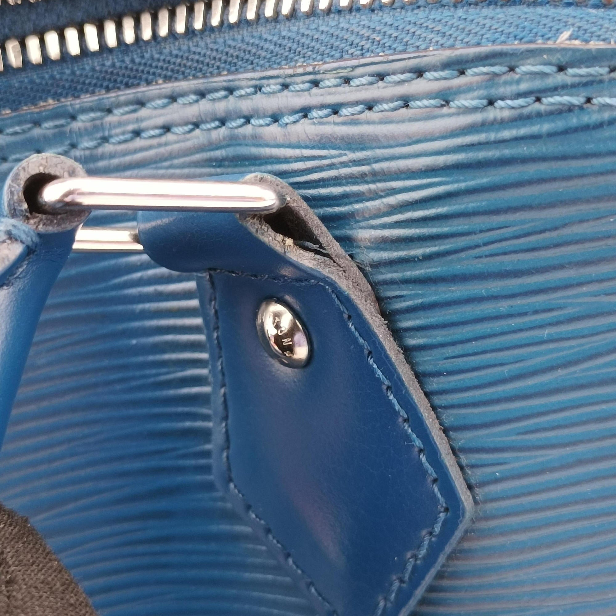Pre-owned Louis Vuitton Alma PM Toledo Blue Epi M52145 handbag | stylenewstar
