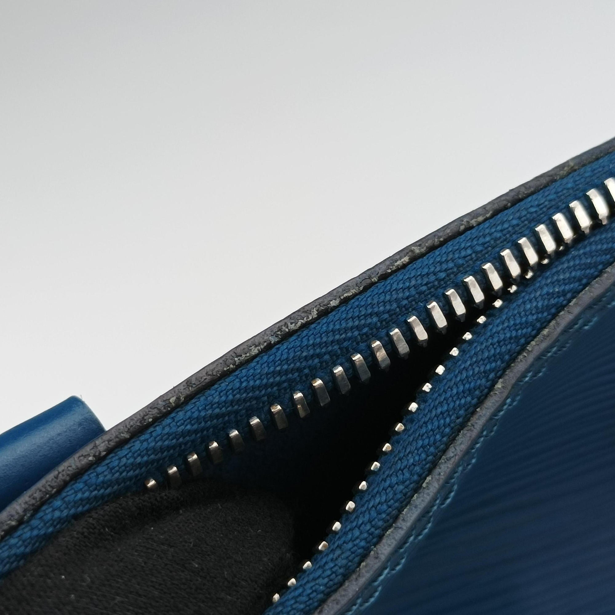 Pre-owned Louis Vuitton Alma PM Toledo Blue Epi M52145 handbag | stylenewstar