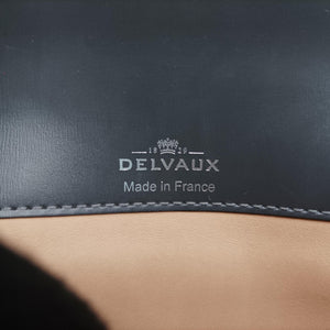 Pre-owned Delvaux Delvaux Tempete Pochette gray Leather  shoulderbag | stylenewstar