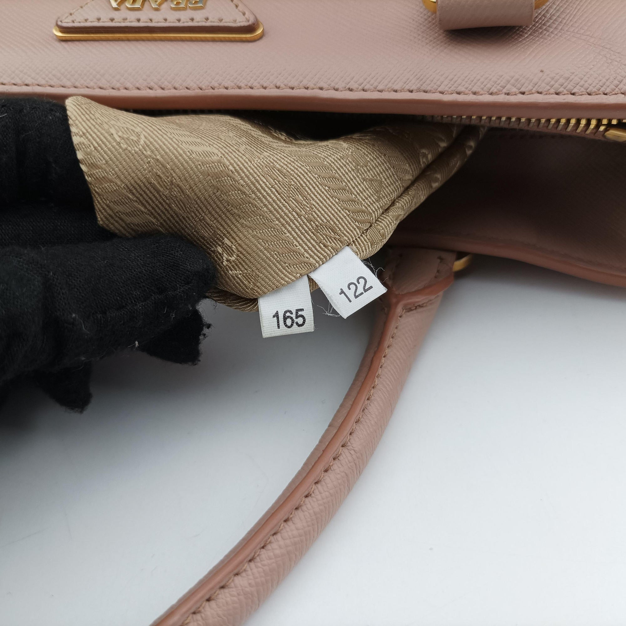 Vintage Prada Galleria Pink SAFFIANO Leather BN1786 shoulderbag | stylenewstar