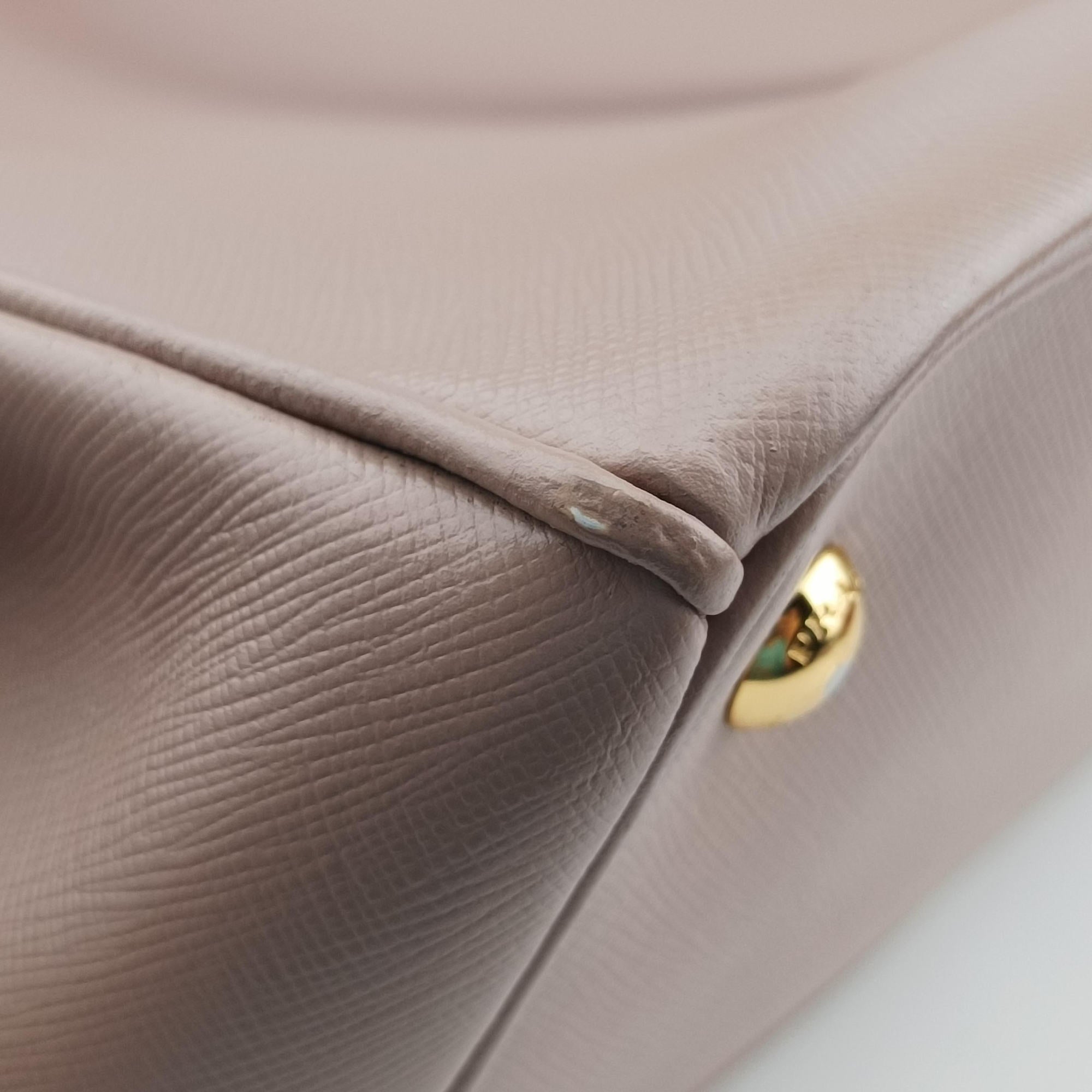 Vintage Prada Galleria Pink SAFFIANO Leather BN1786 shoulderbag | stylenewstar