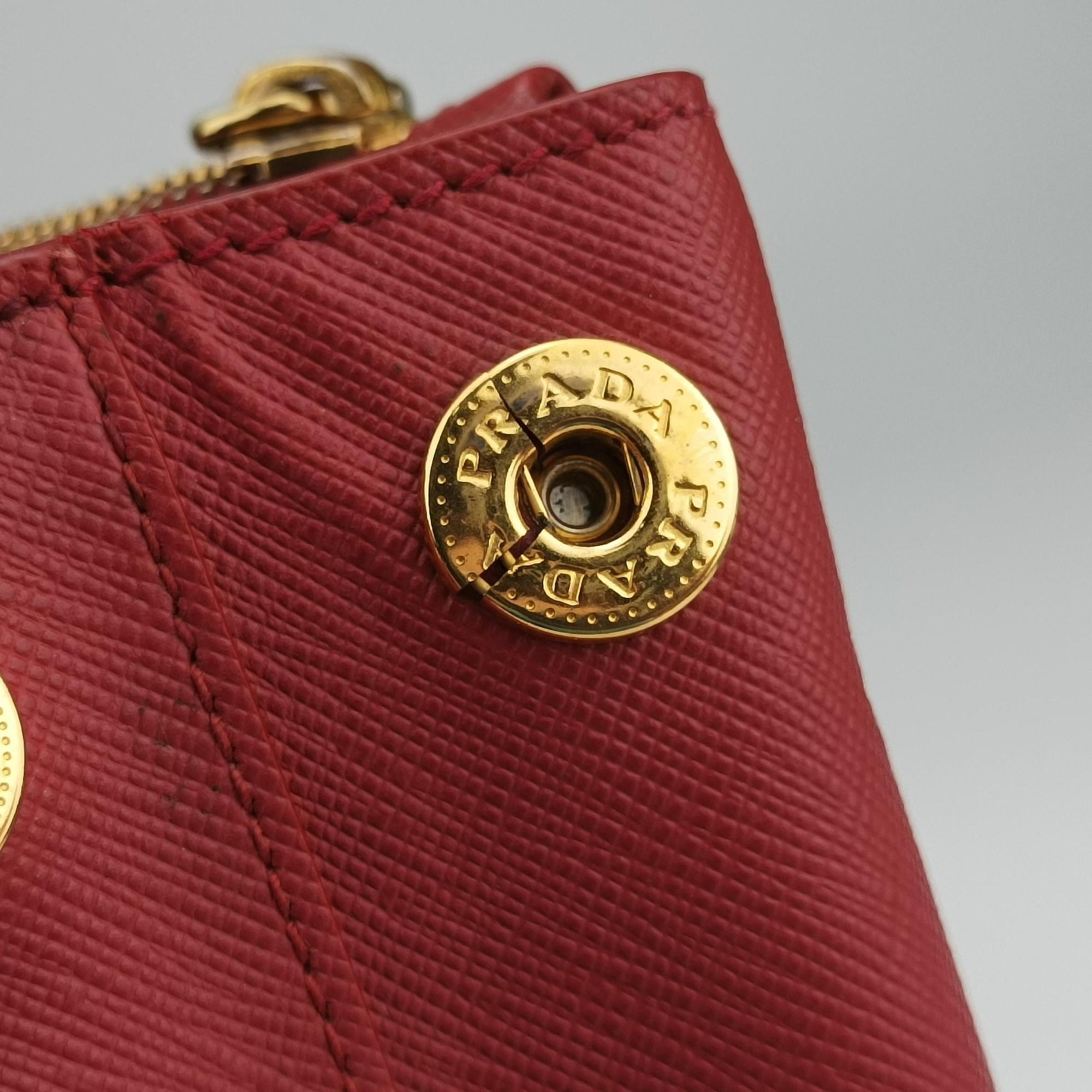 Pre-owned Prada Galleria Red SAFFIANO Leather BN1874 handbag | stylenewstar