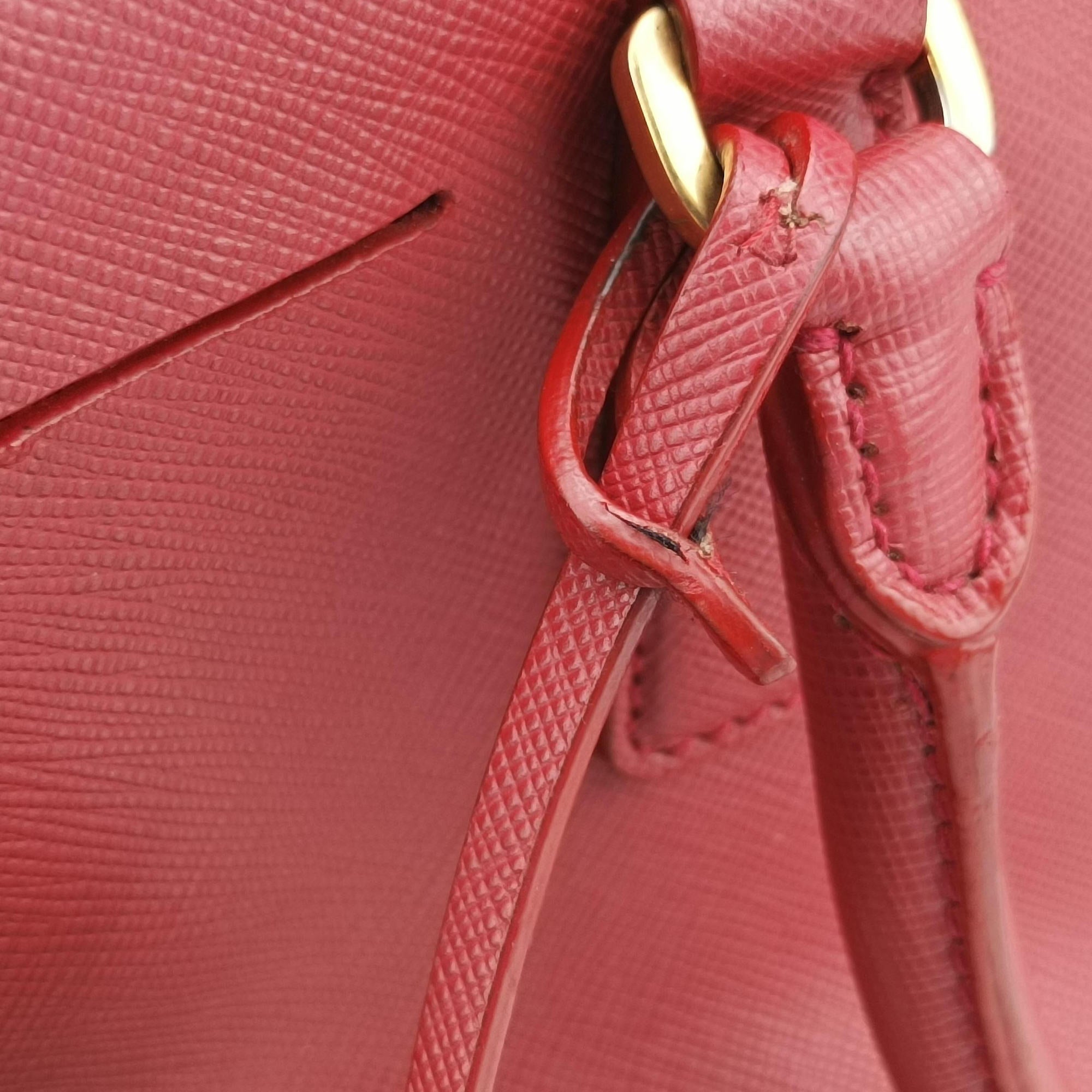 Pre-owned Prada Galleria Red SAFFIANO Leather BN1874 handbag | stylenewstar
