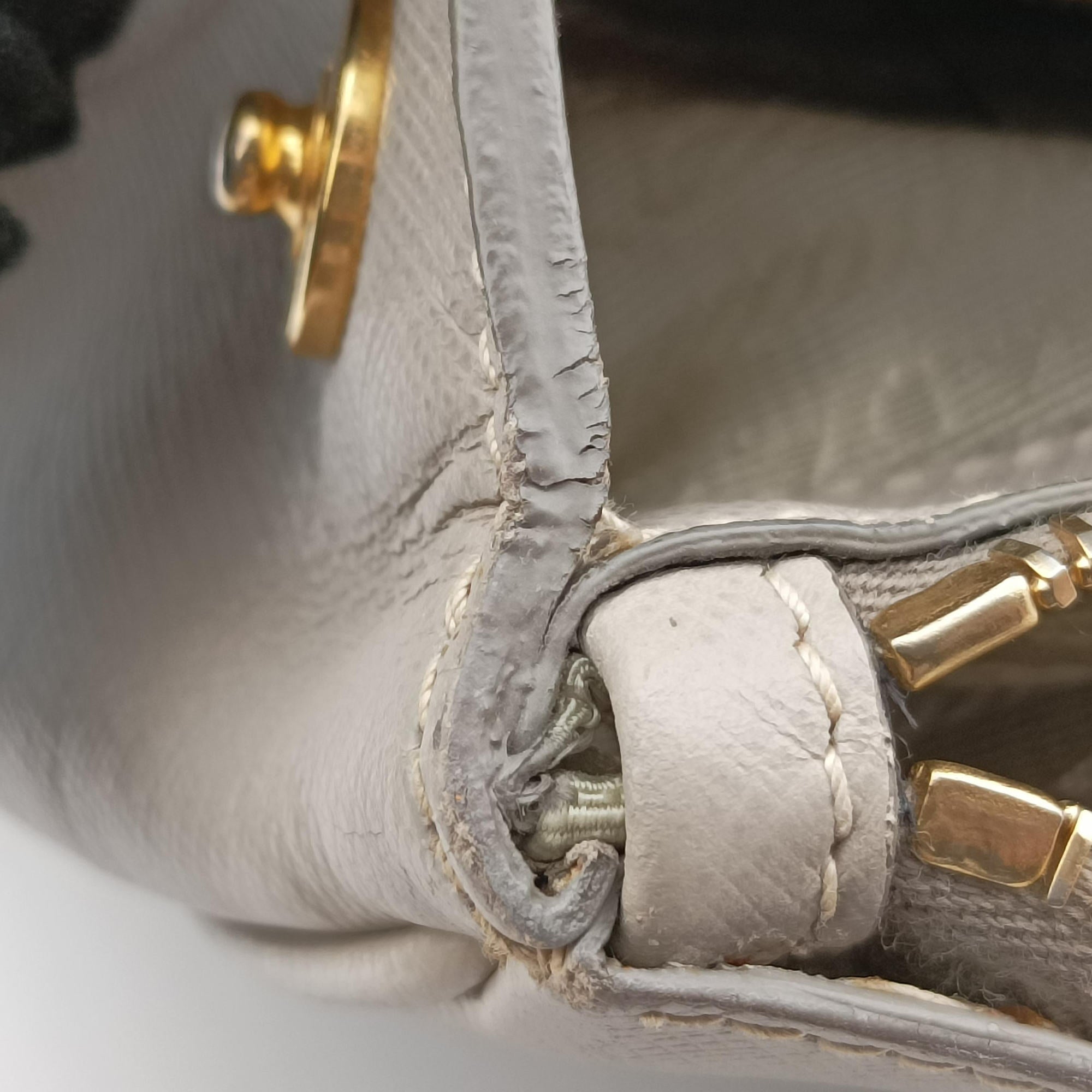 Secondhand Prada Galleria beige SAFFIANO Leather BN2274 handbag | stylenewstar