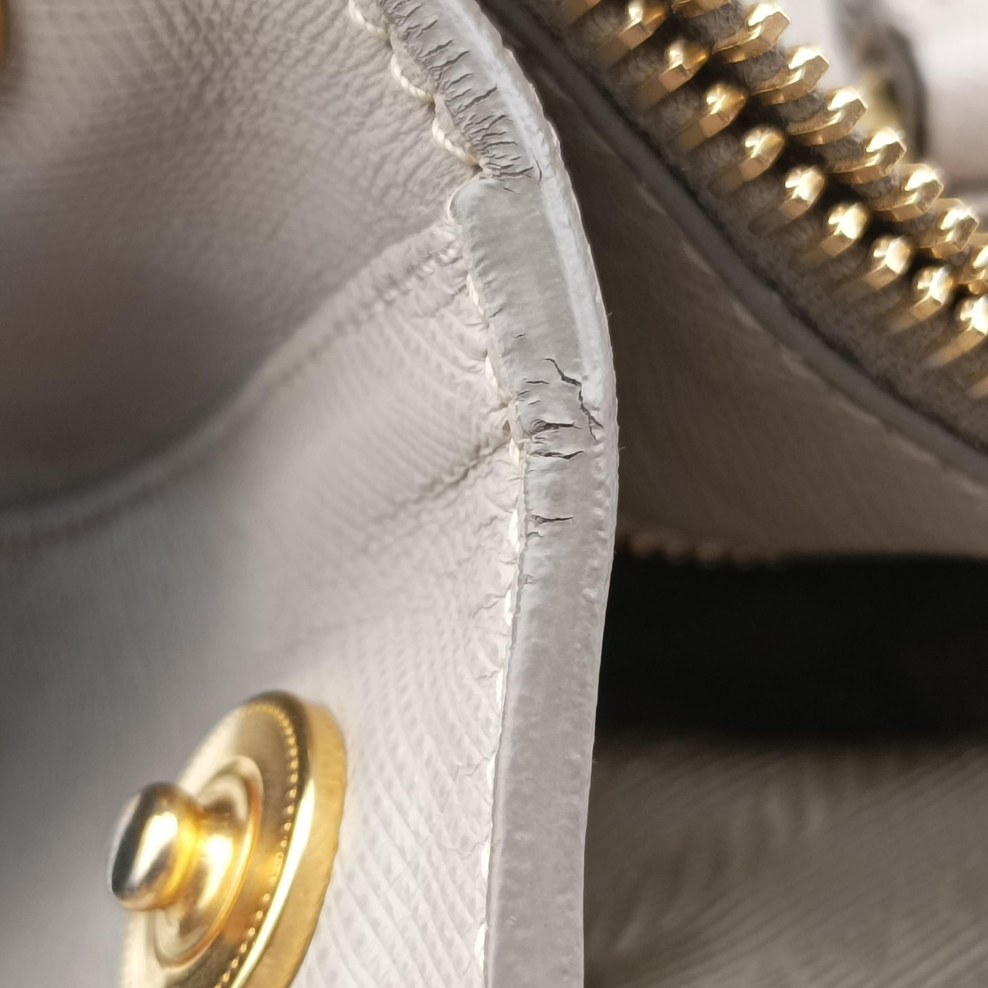 Secondhand Prada Galleria beige SAFFIANO Leather BN2274 handbag | stylenewstar