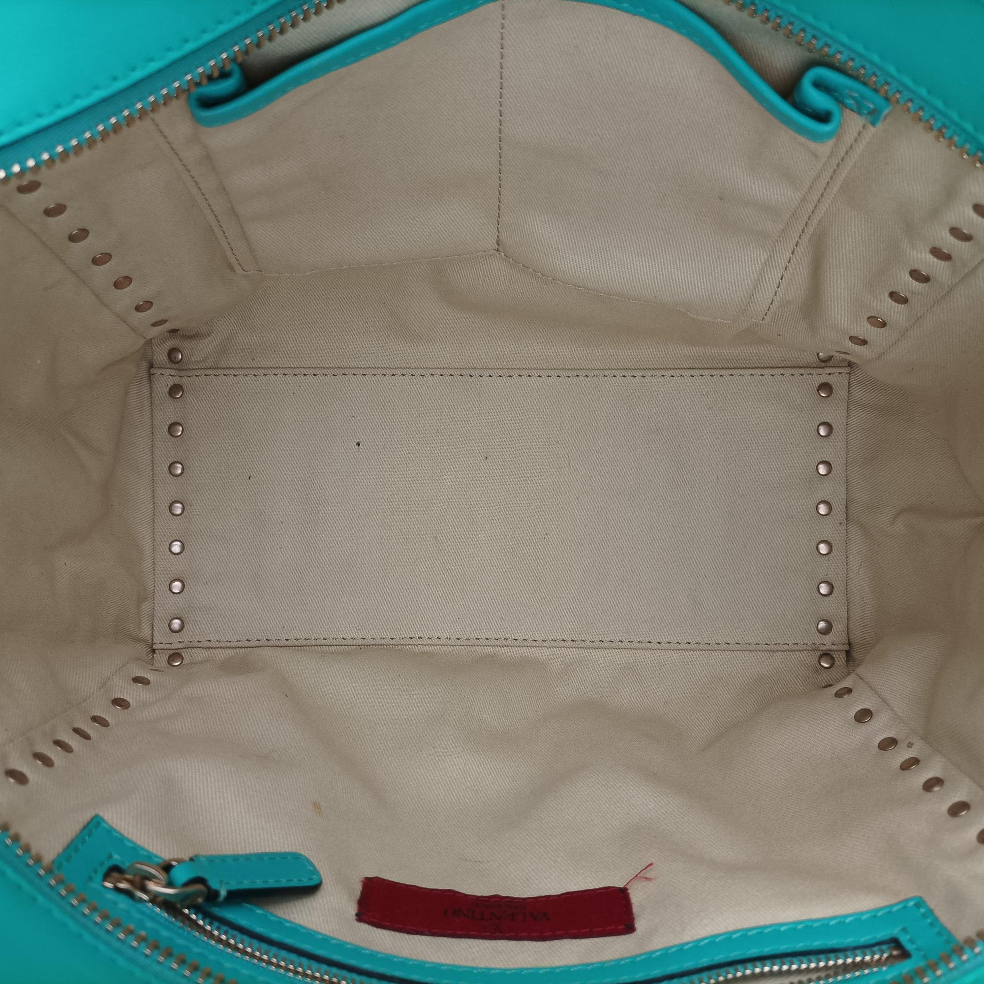 Pre-owned Valentino Rockstud Blue leather  shoulderbag | stylenewstar
