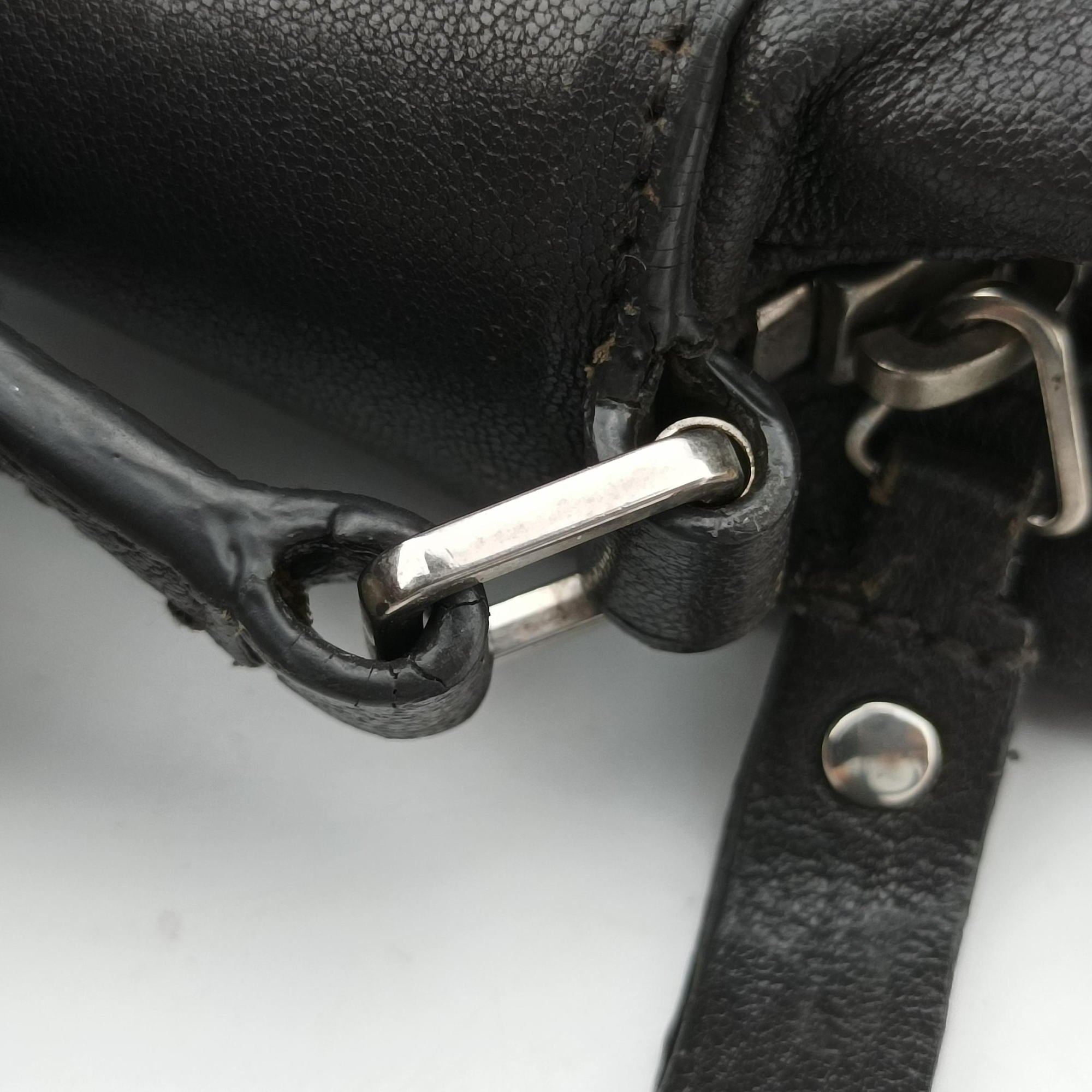 Pre-owned Yves Saint Laurent PARIS fringe Grey Leather 470299 shoulderbag | stylenewstar