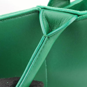 Pre-owned Bottega Veneta THE ARCO Tote Medium Green lambskin  handbag | stylenewstar