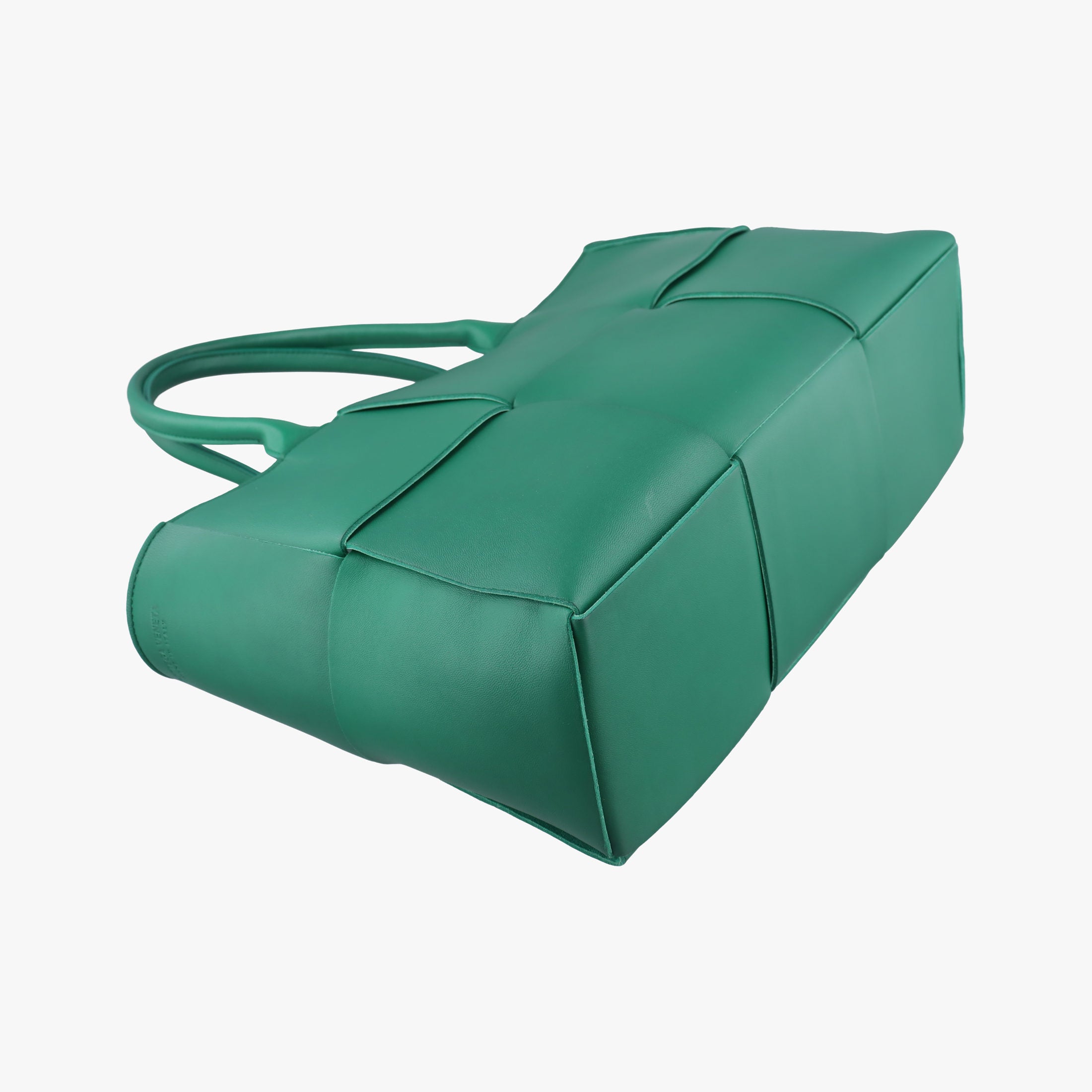 Pre-owned Bottega Veneta THE ARCO Tote Medium Green lambskin  handbag | stylenewstar