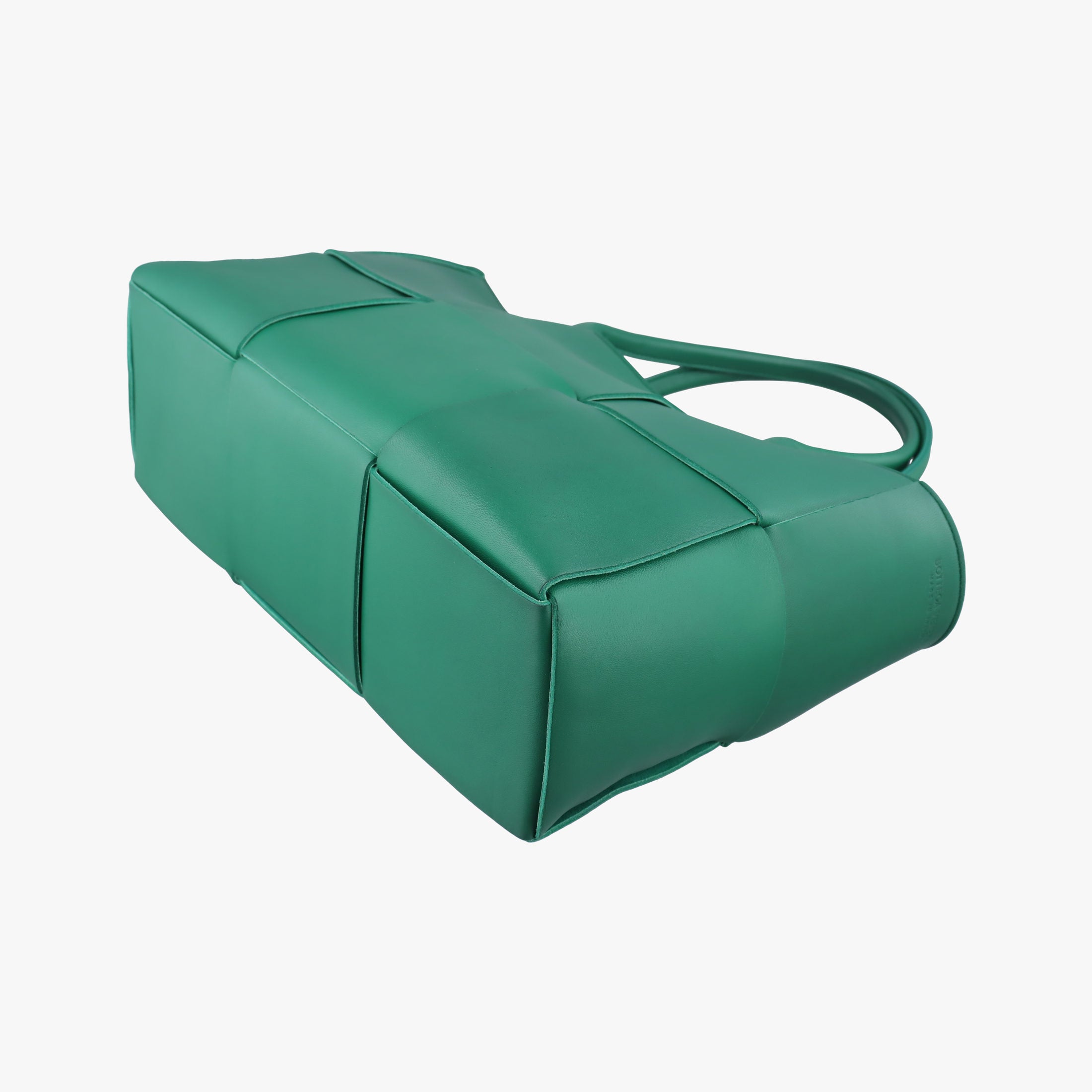 Pre-owned Bottega Veneta THE ARCO Tote Medium Green lambskin  handbag | stylenewstar