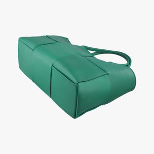Pre-owned Bottega Veneta THE ARCO Tote Medium Green lambskin  handbag | stylenewstar