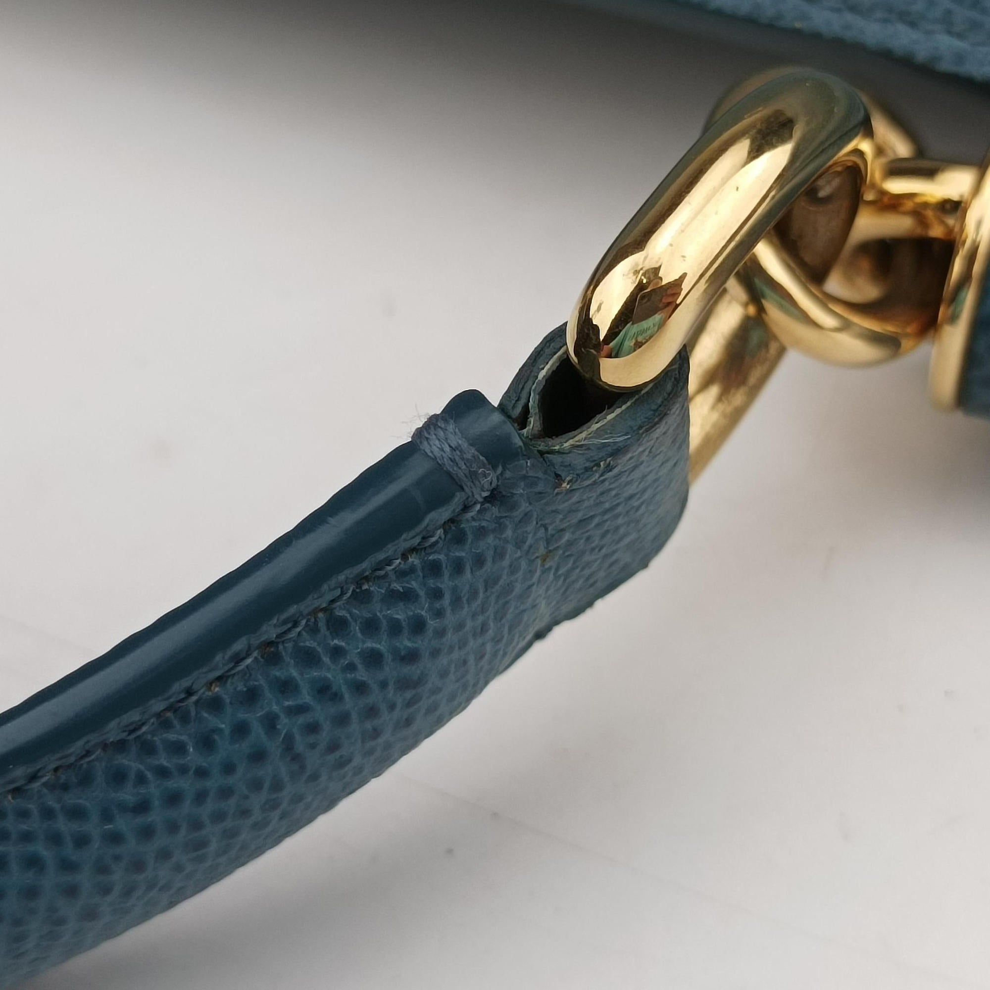 Pre-owned Dolce & Gabbana SICILY Blue Leather  shoulderbag | stylenewstar
