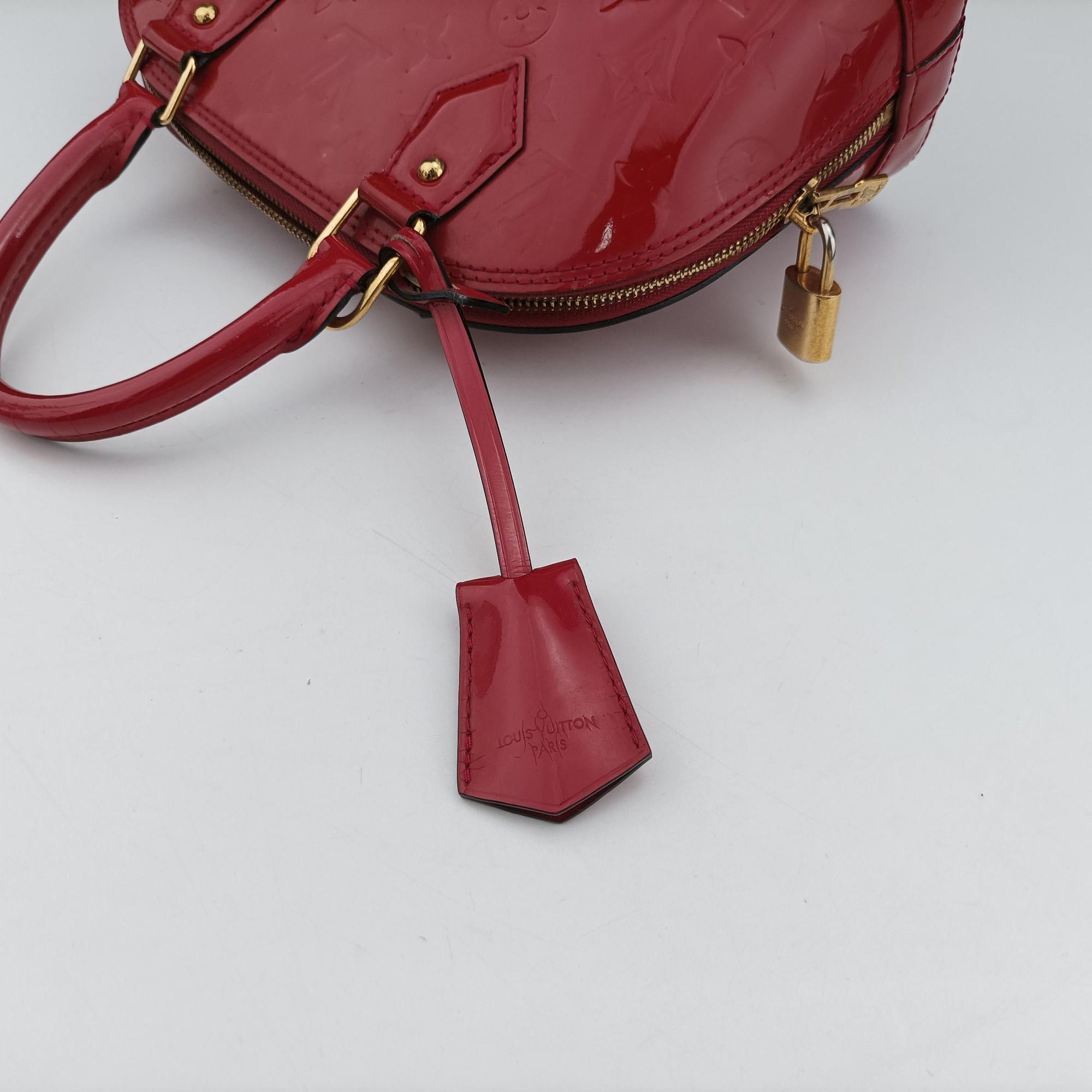 Pre-owned Louis Vuitton Alma BB pomme d'amour Vernis M91606 shoulderbag | stylenewstar