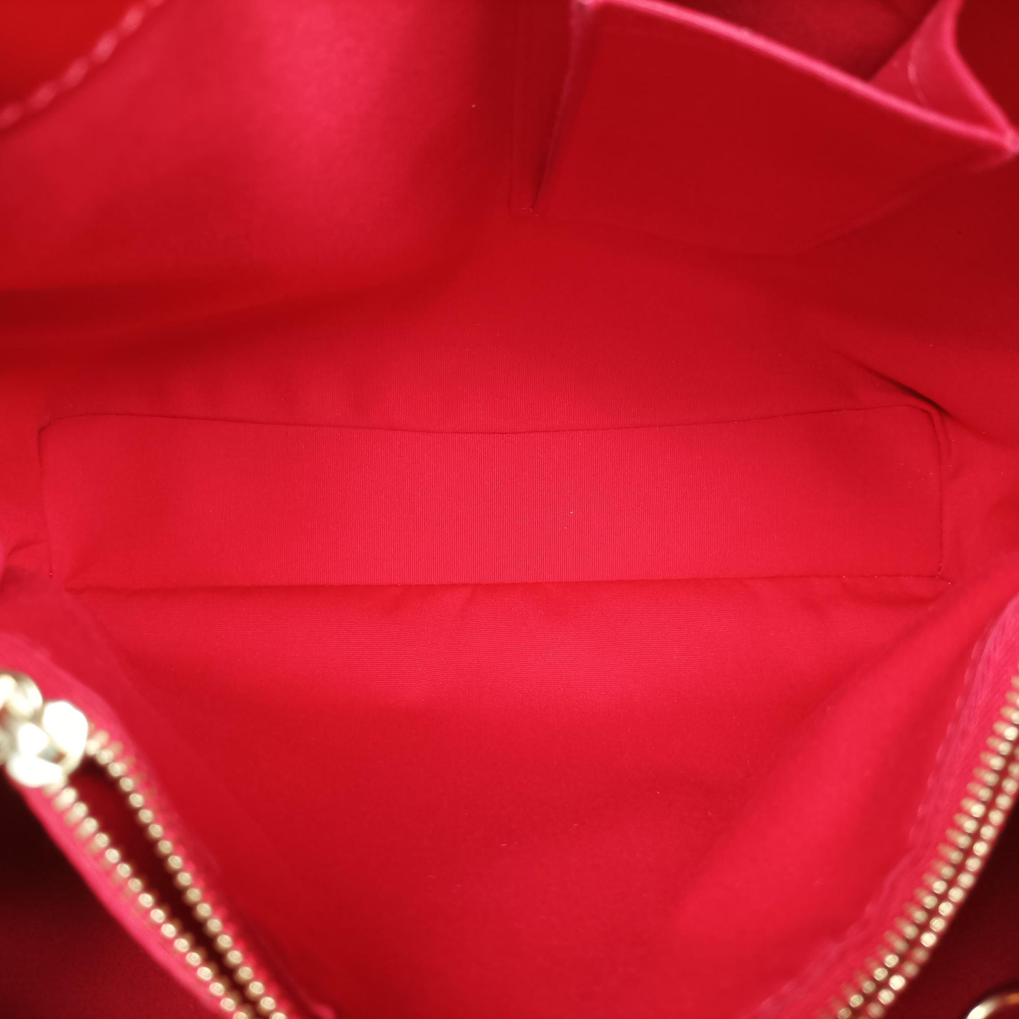 Pre-owned Louis Vuitton Mandala PM Castilian Red Epi M5893E shoulderbag | stylenewstar