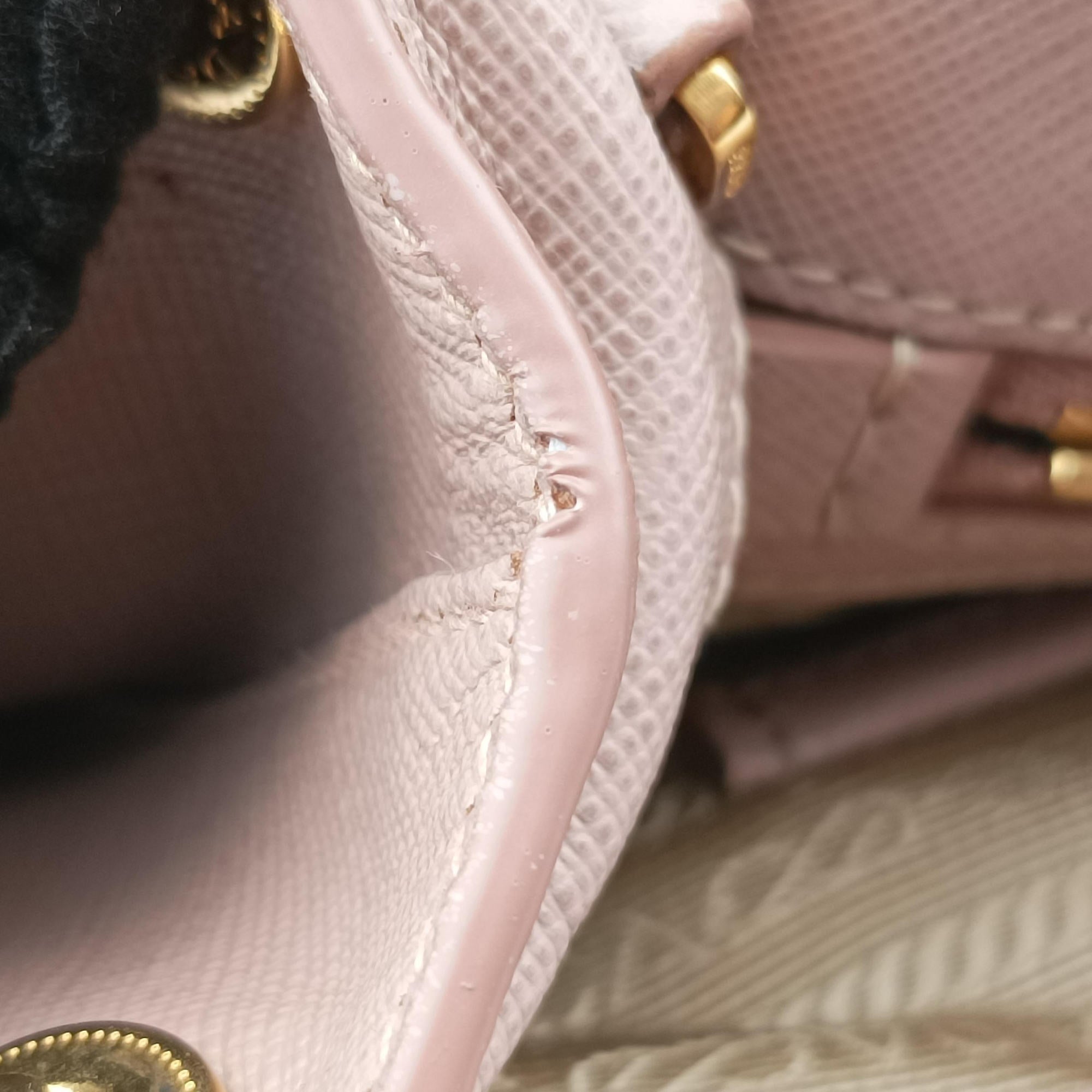 Pre-owned Prada Galleria Pink SAFFIANO Leather BN1801 shoulderbag | stylenewstar