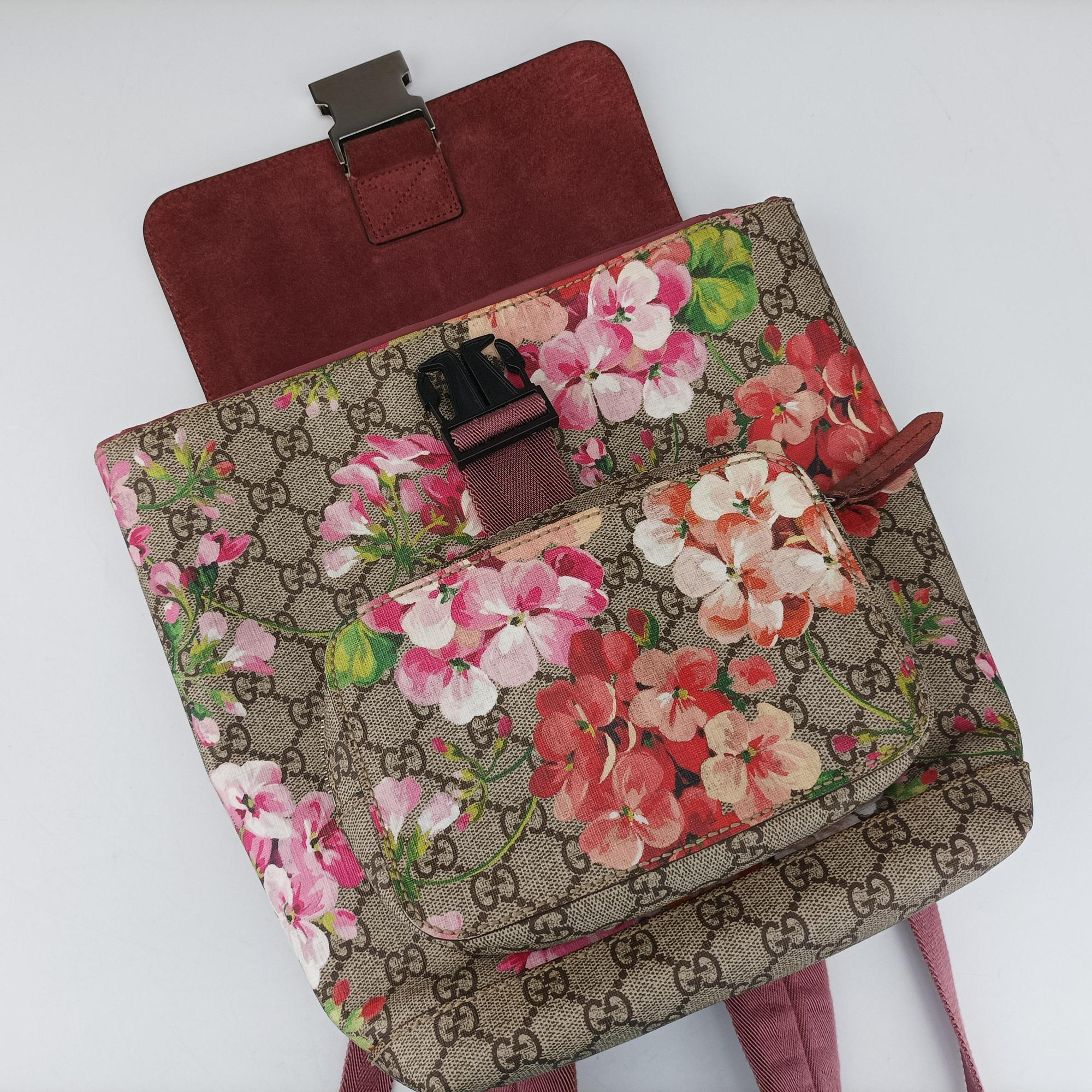 Secondhand Gucci GG Blooms Multicolour PVC coated canvas 410544 backpack/rucksack | stylenewstar