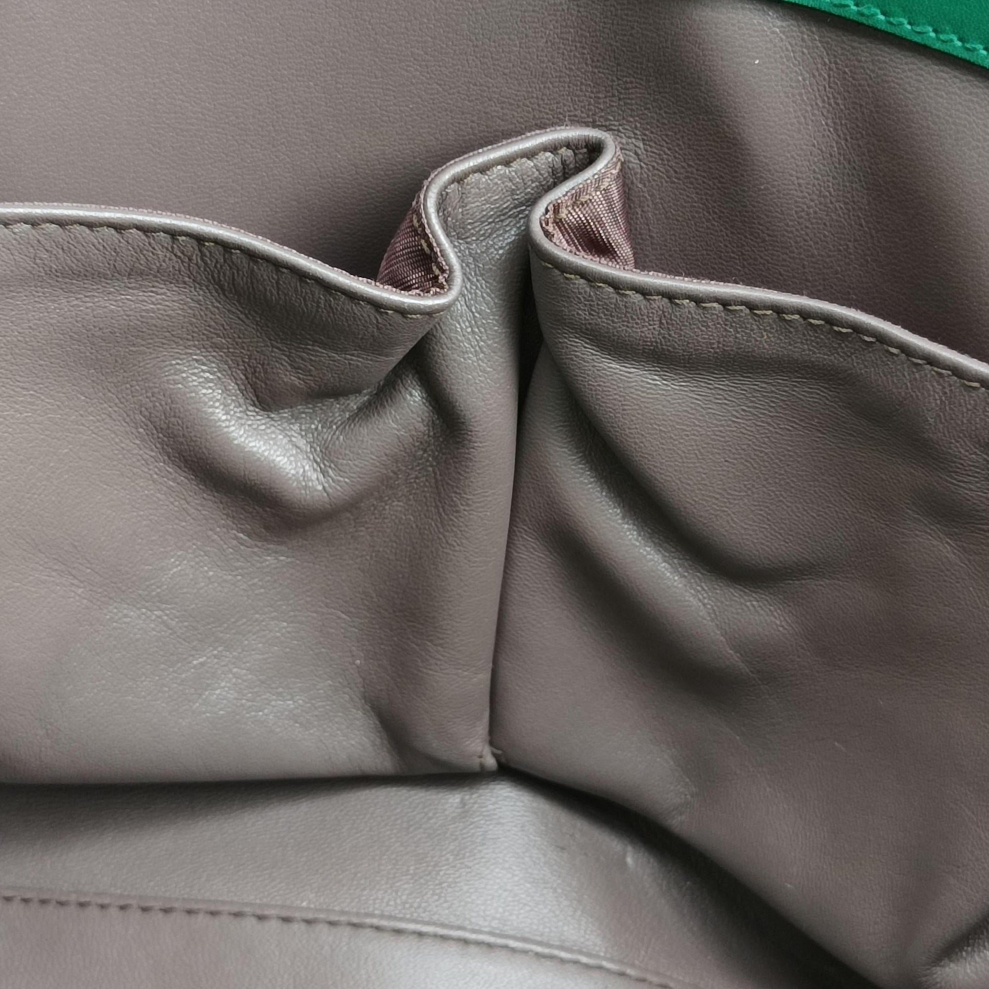 Pre-owned Gucci Interlocking G Green Leather 387604 shoulderbag | stylenewstar