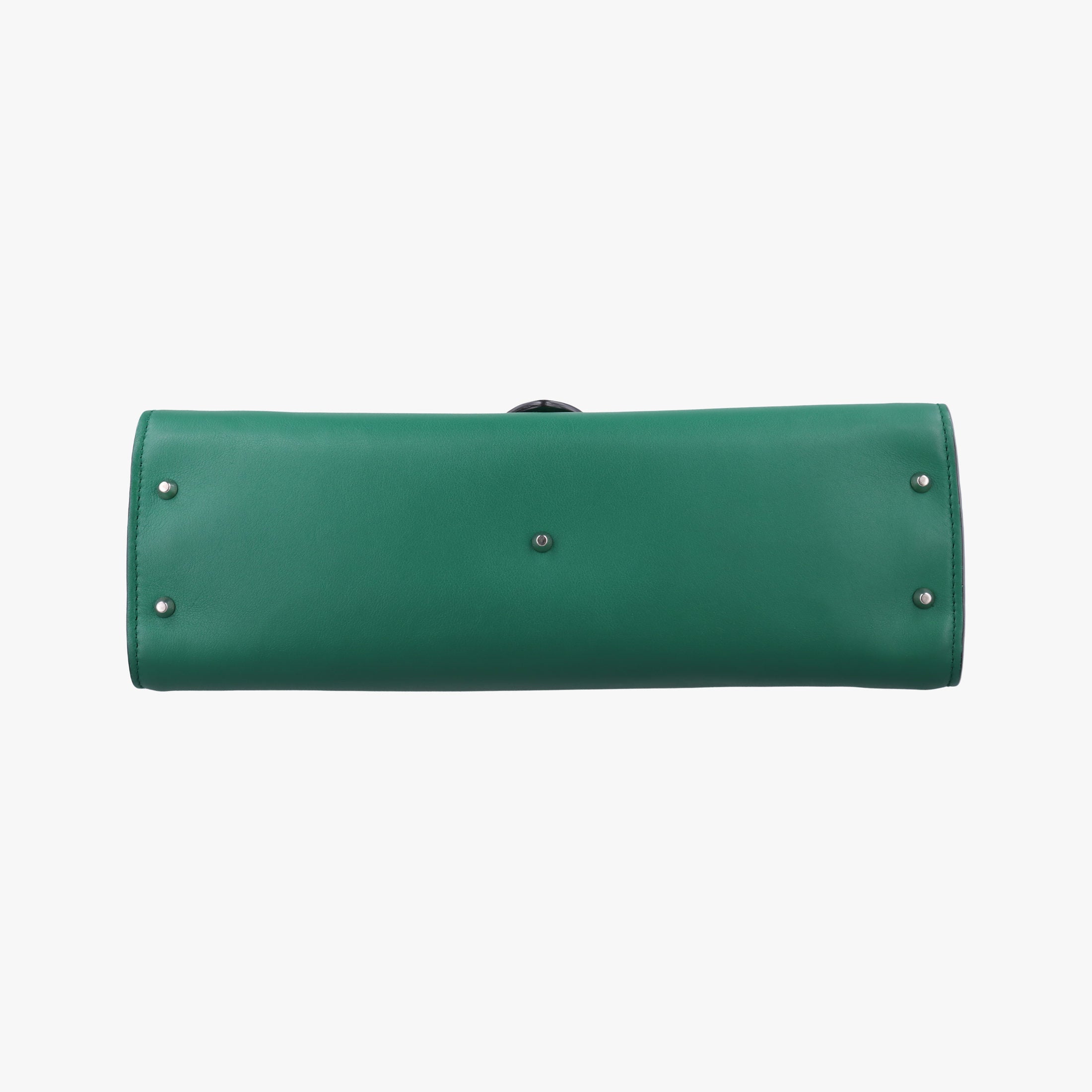 Pre-owned Gucci Interlocking G Green Leather 387604 shoulderbag | stylenewstar