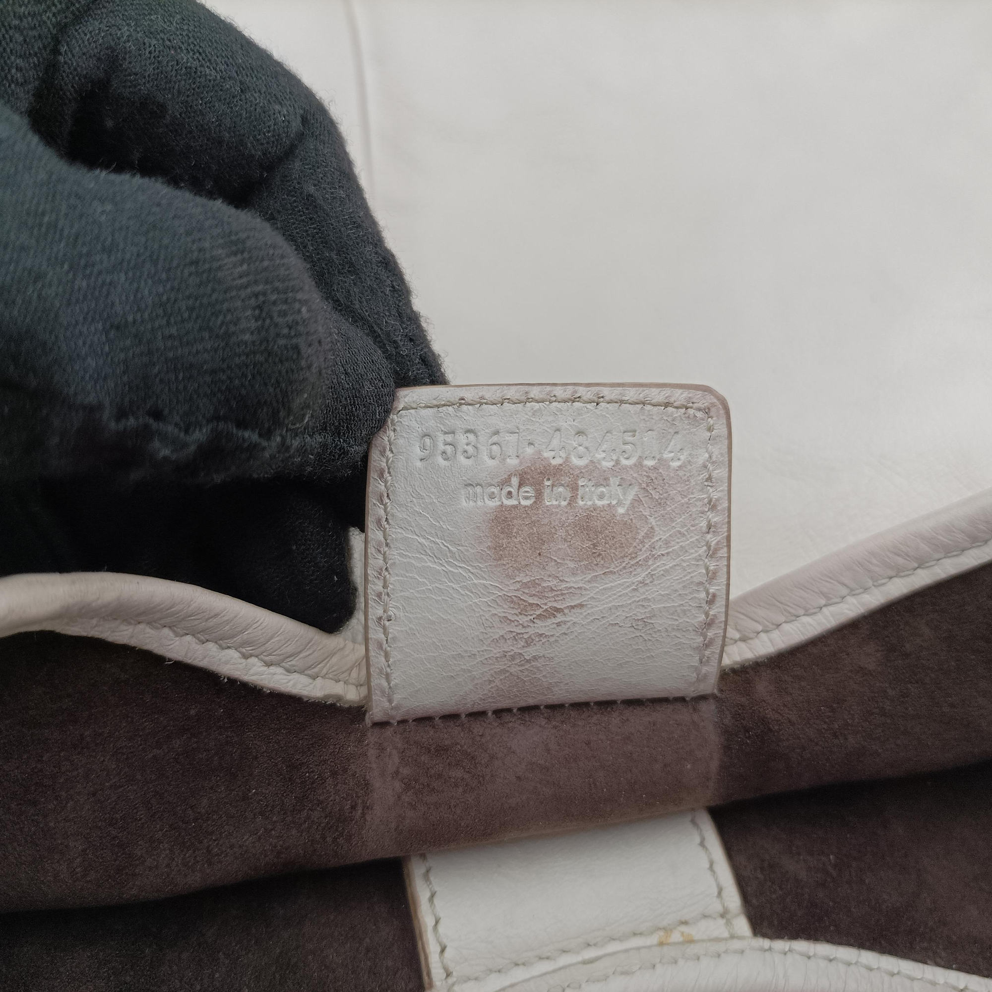 Pre-owned Yves Saint Laurent Mombasa White Leather 484514 handbag | stylenewstar