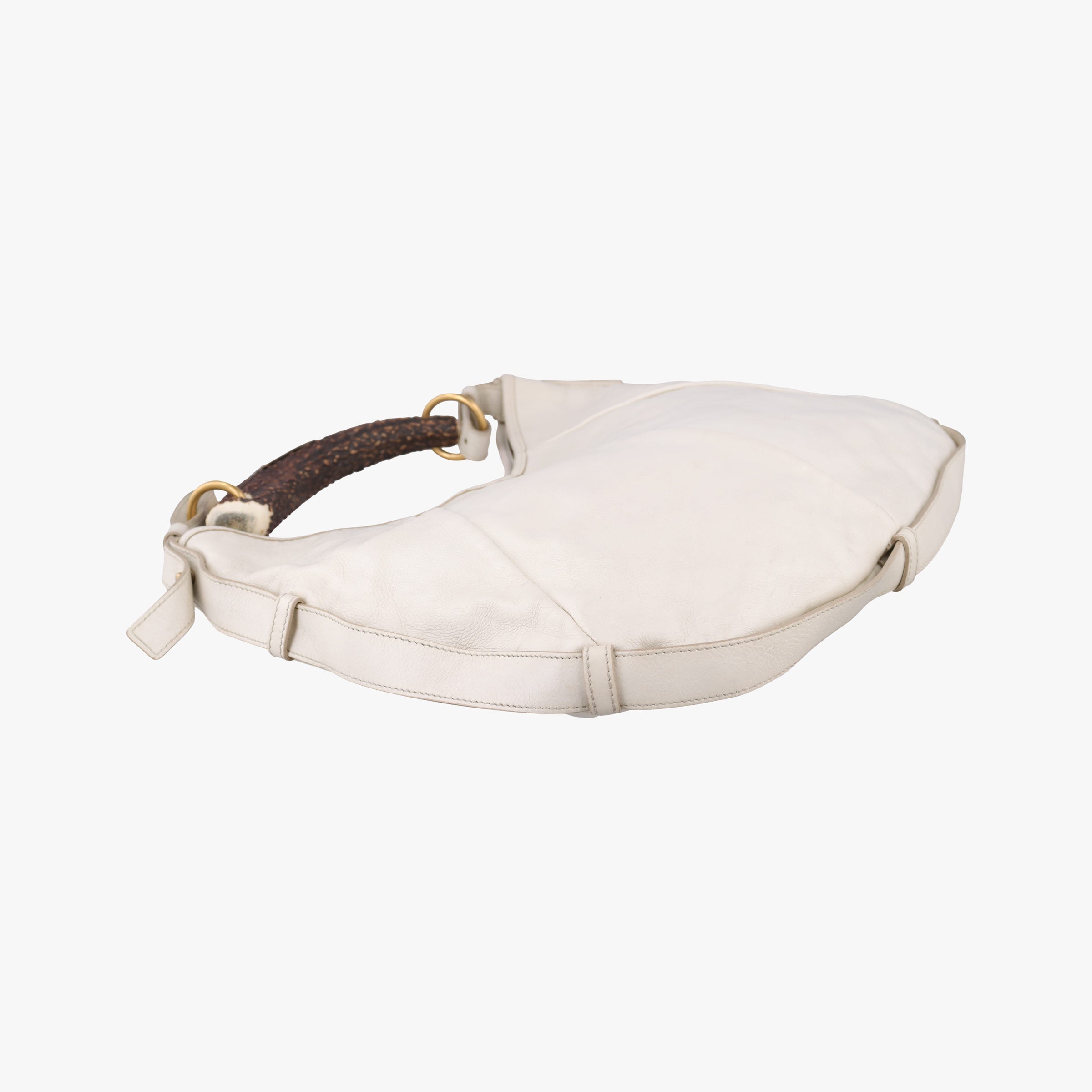 Pre-owned Yves Saint Laurent Mombasa White Leather 484514 handbag | stylenewstar