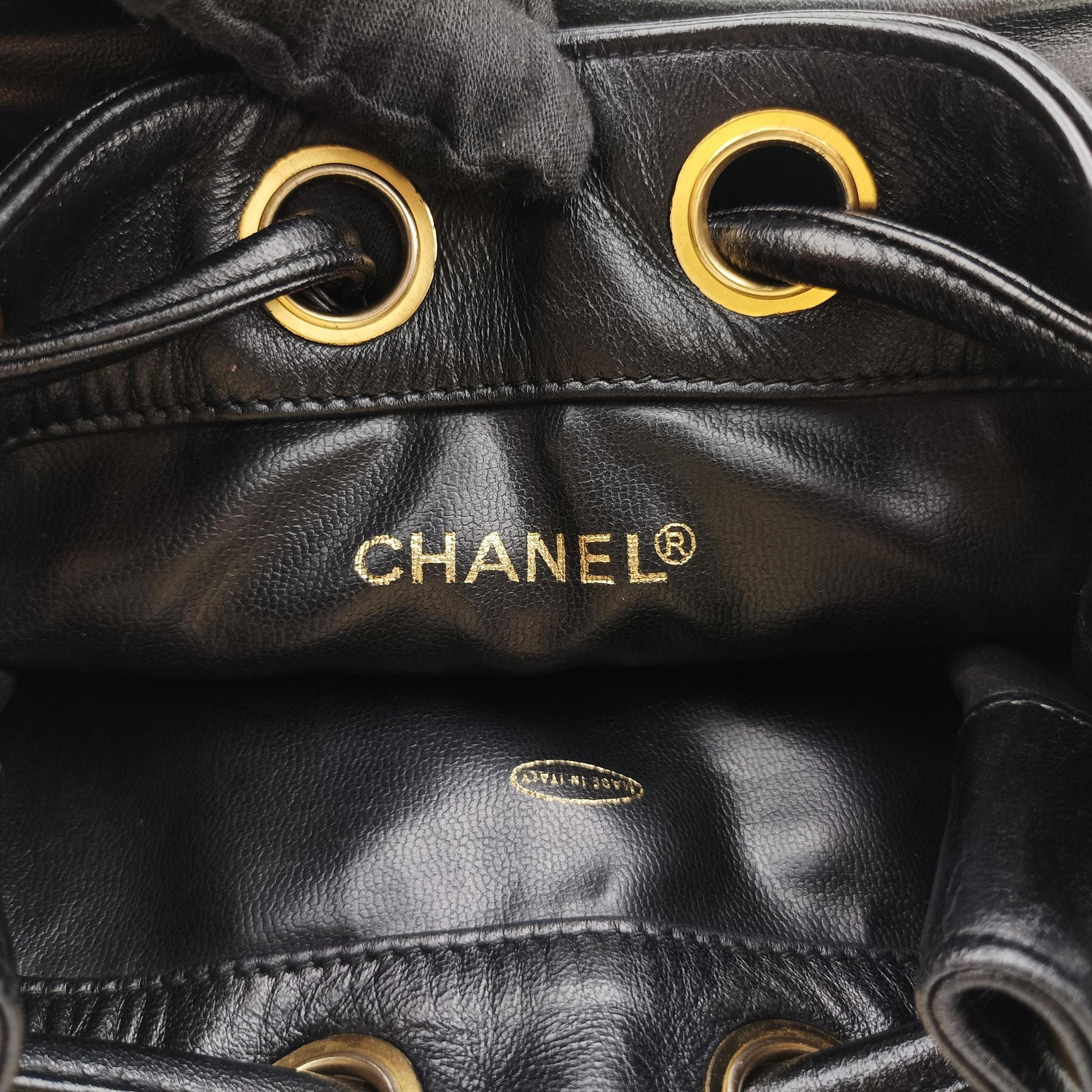 Vintage Chanel CC Logo Black Lambskin  shoulderbag | stylenewstar