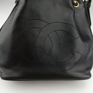 Vintage Chanel CC Logo Black Lambskin  shoulderbag | stylenewstar