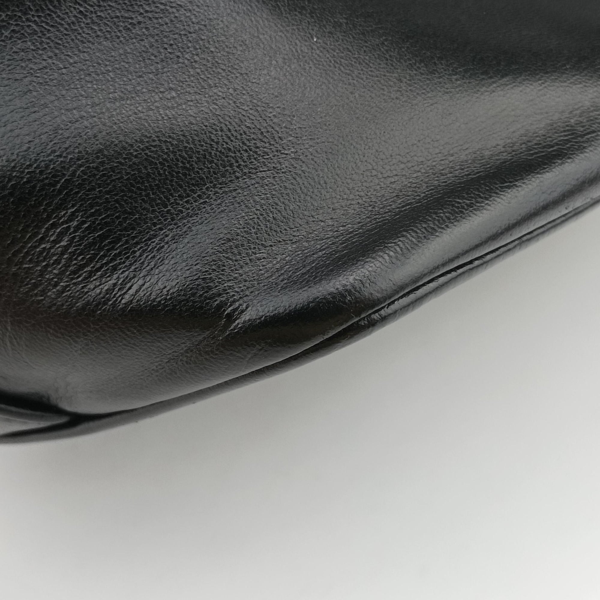 Vintage Chanel CC Logo Black Lambskin  shoulderbag | stylenewstar