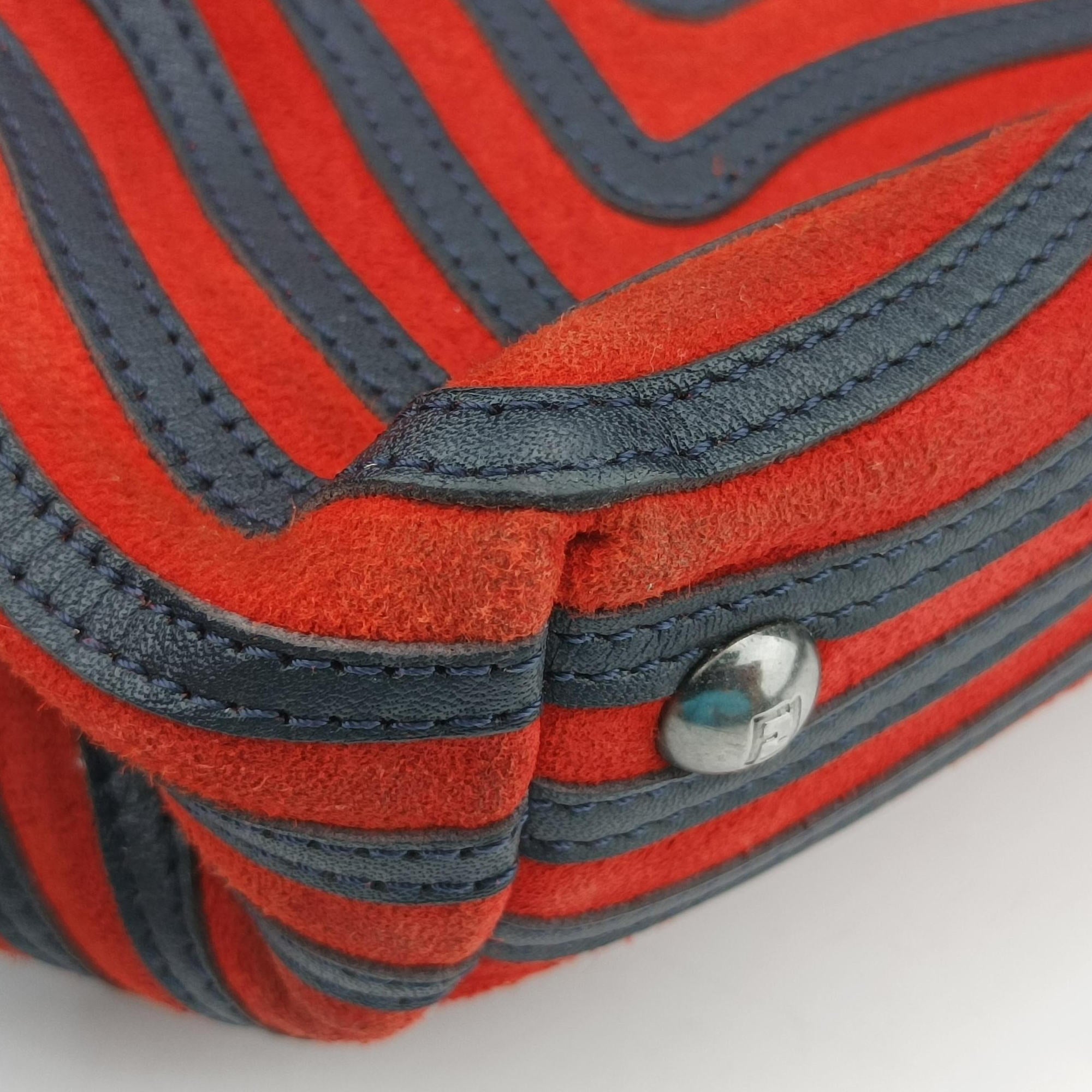 Pre-owned Fendi Dotcom Click Small Red × Black Suede × Leather 8BN299 shoulderbag | stylenewstar