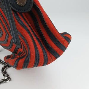 Pre-owned Fendi Dotcom Click Small Red × Black Suede × Leather 8BN299 shoulderbag | stylenewstar