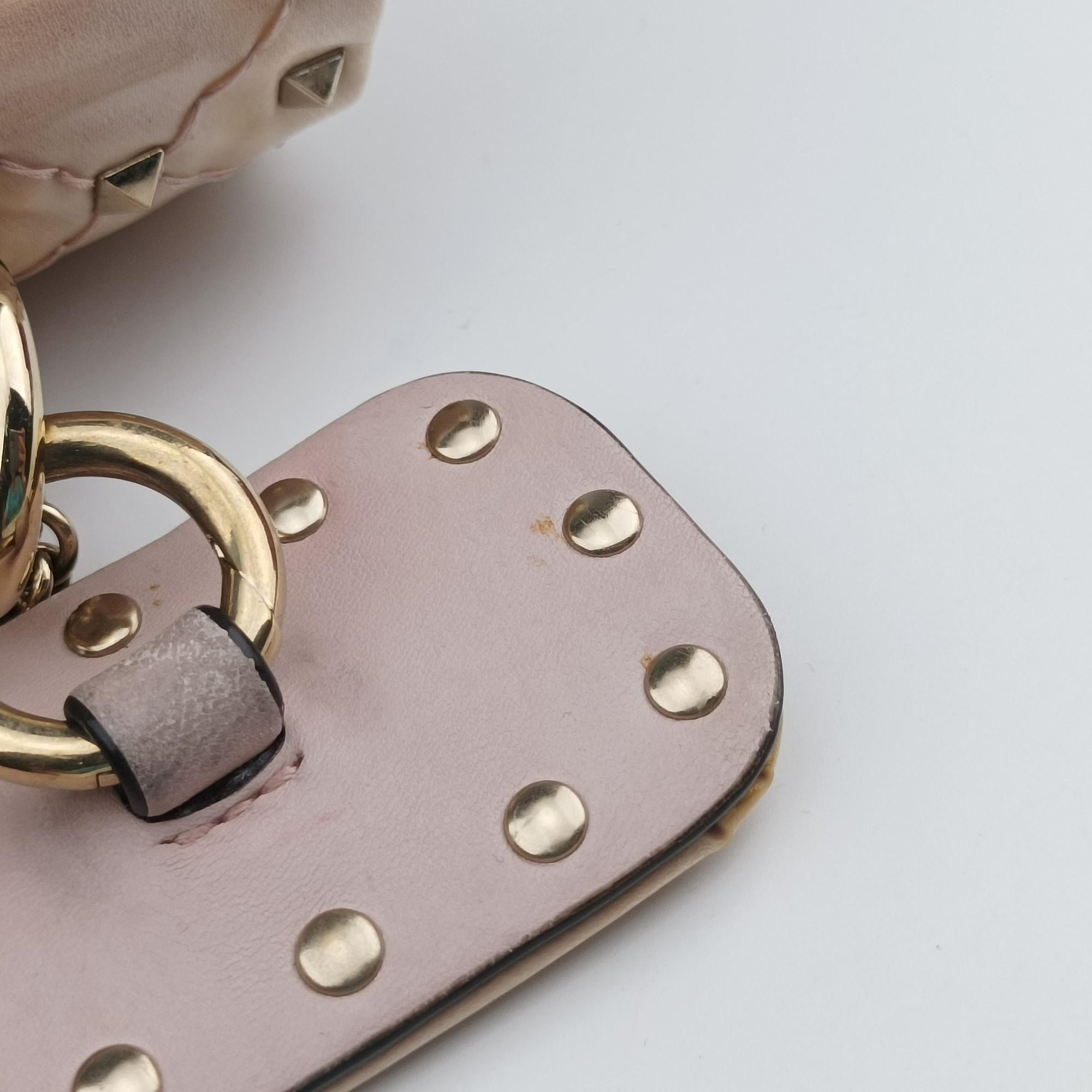 Pre-owned Valentino Rockstud spikes Pink pvc vinyl  shoulderbag | stylenewstar