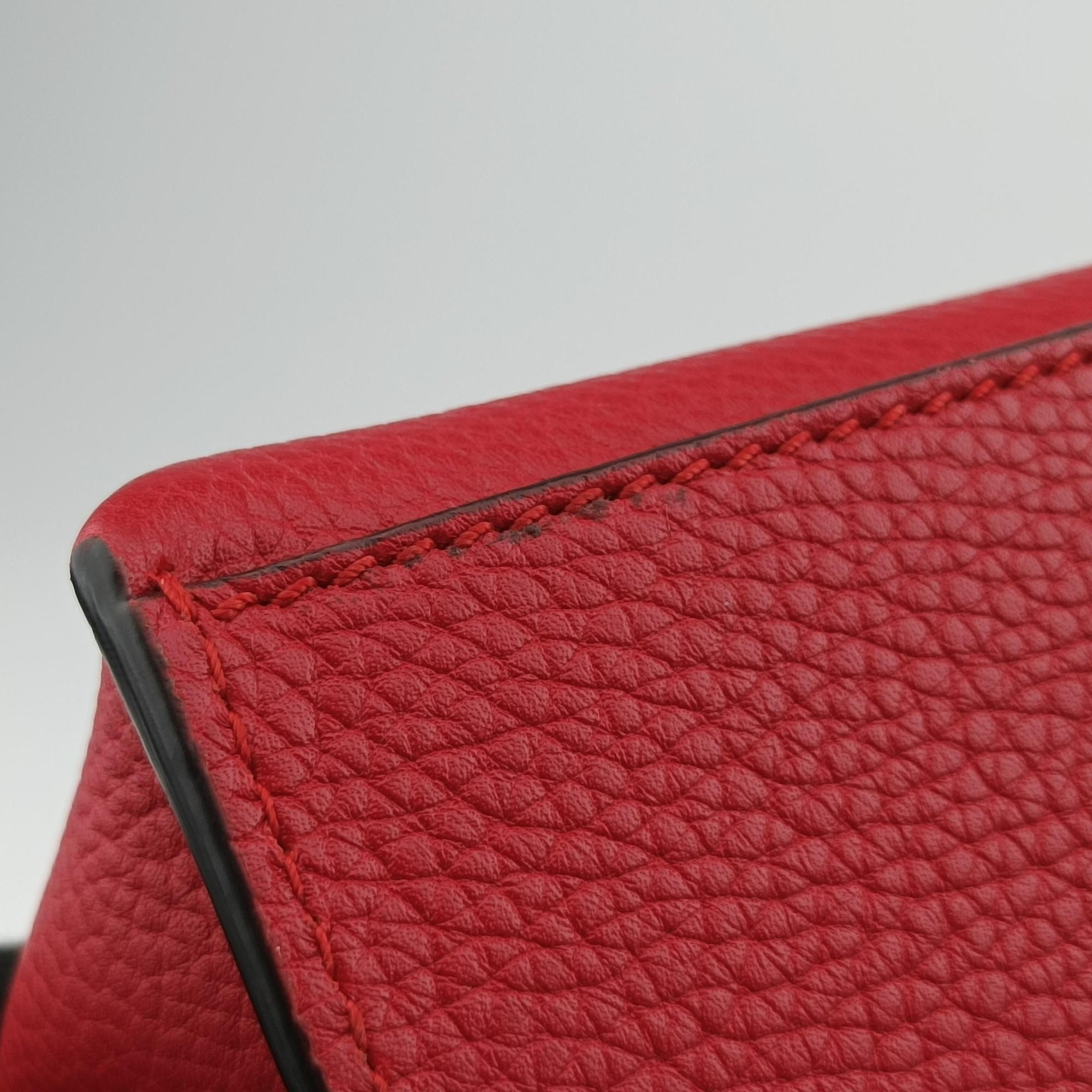 Pre-owned Gucci Bamboo Daily Red Leather 392013 shoulderbag | stylenewstar