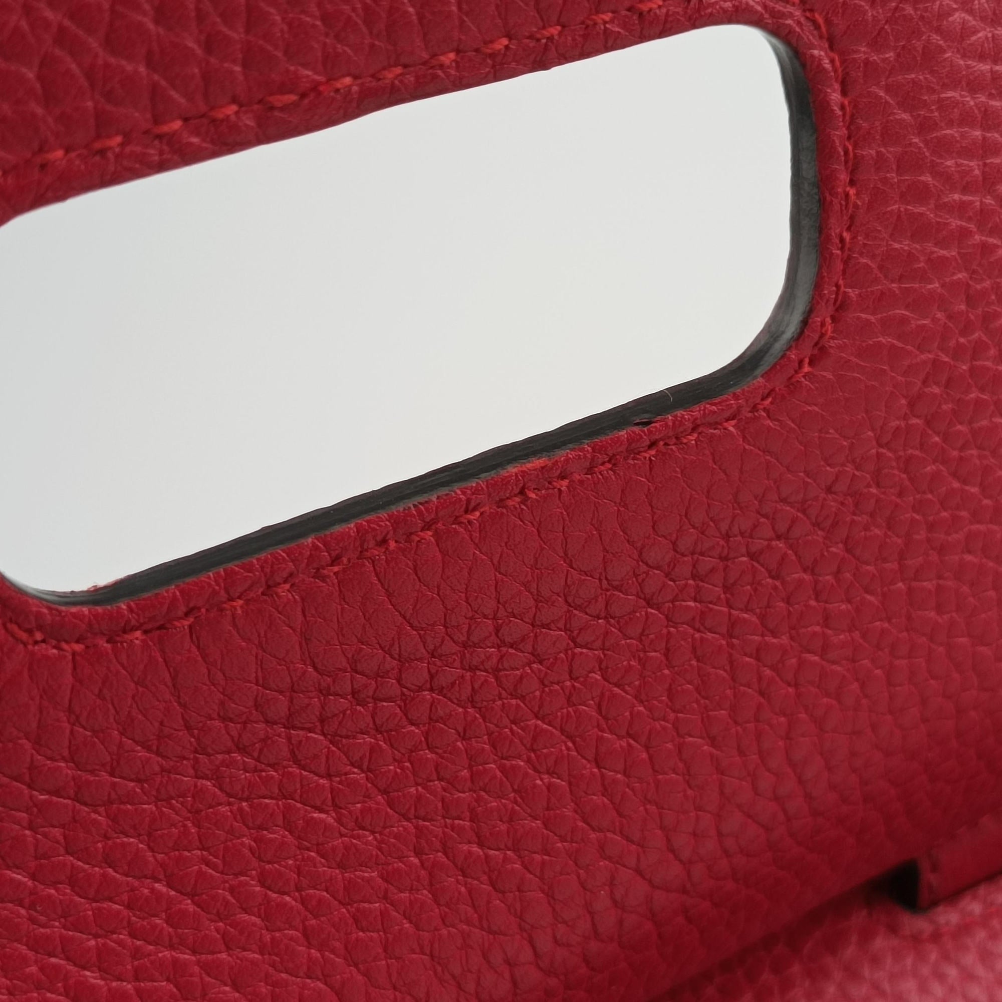 Pre-owned Gucci Bamboo Daily Red Leather 392013 shoulderbag | stylenewstar
