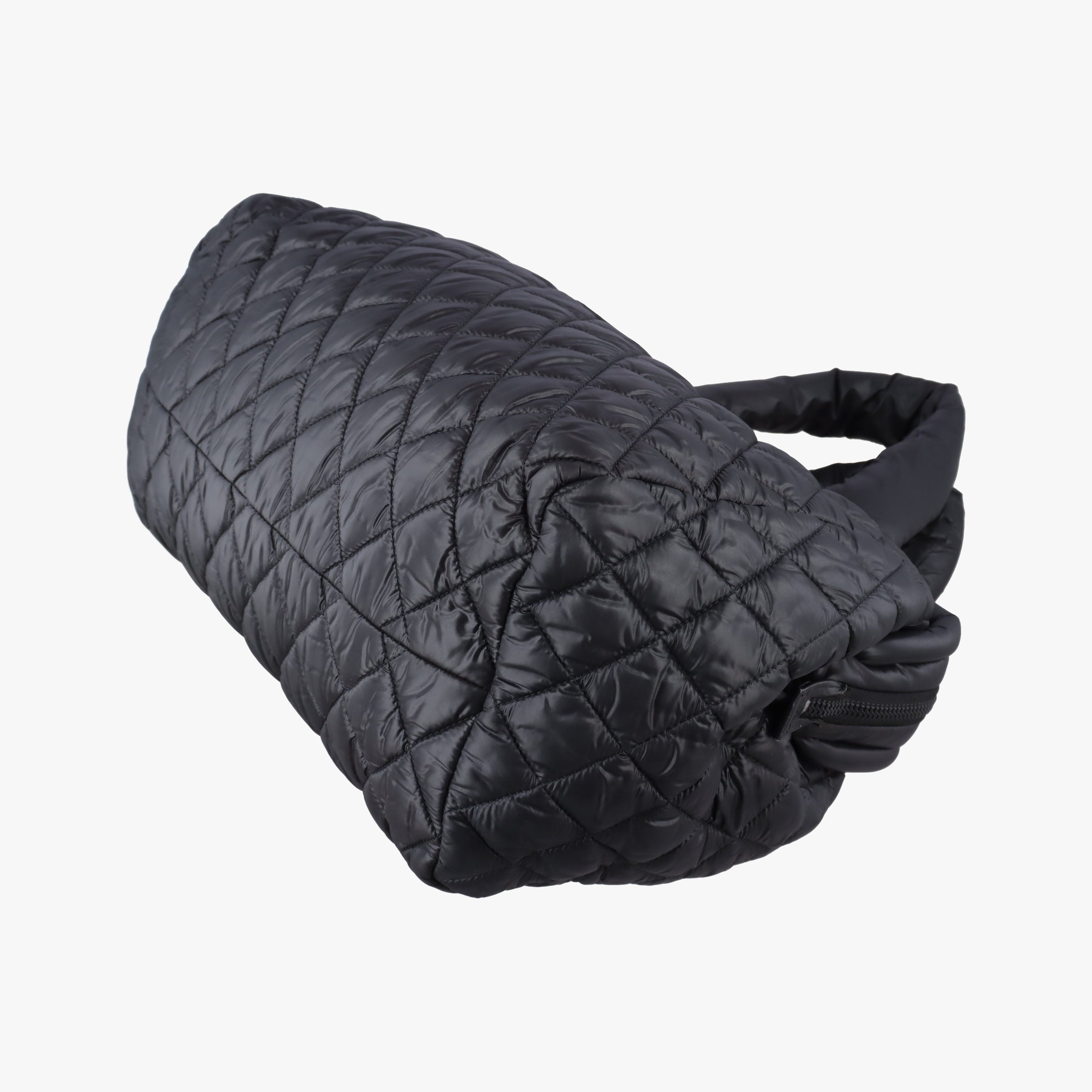Pre-owned Chanel Cococoon Quilting Black Nylon×Leather A47107 handbag | stylenewstar