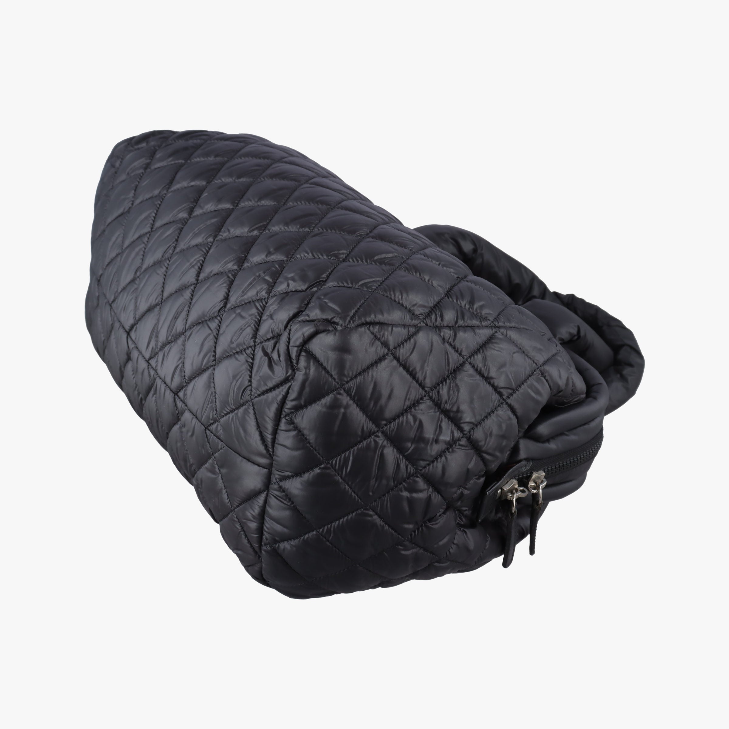 Pre-owned Chanel Cococoon Quilting Black Nylon×Leather A47107 handbag | stylenewstar